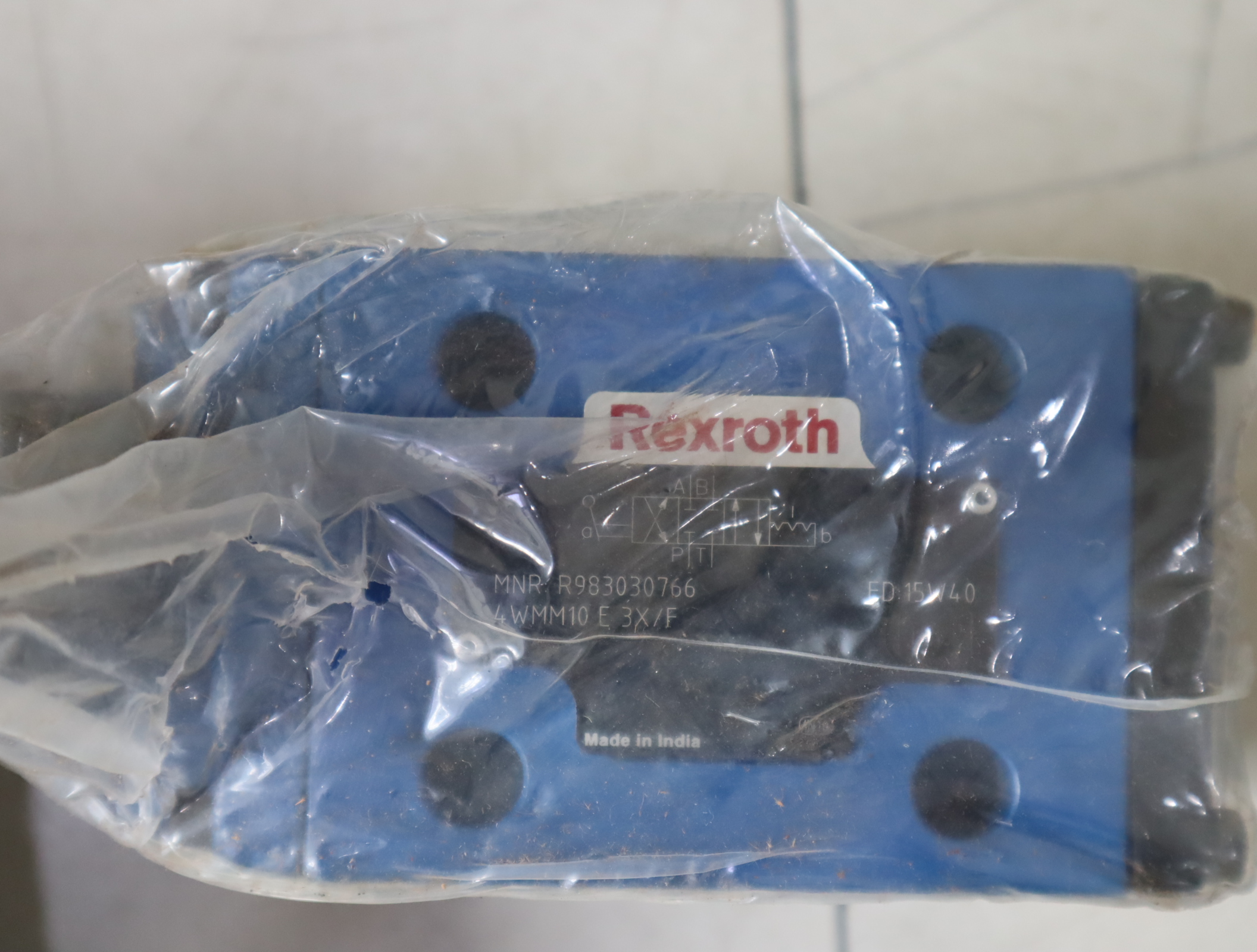 4WMM10E3X/F R983030766 德国REXROTH力士乐手动阀4WMM10E33/F