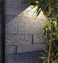 庭院景墙 灰白色火山石文化石 天然红褐色火山岩 洞石地砖