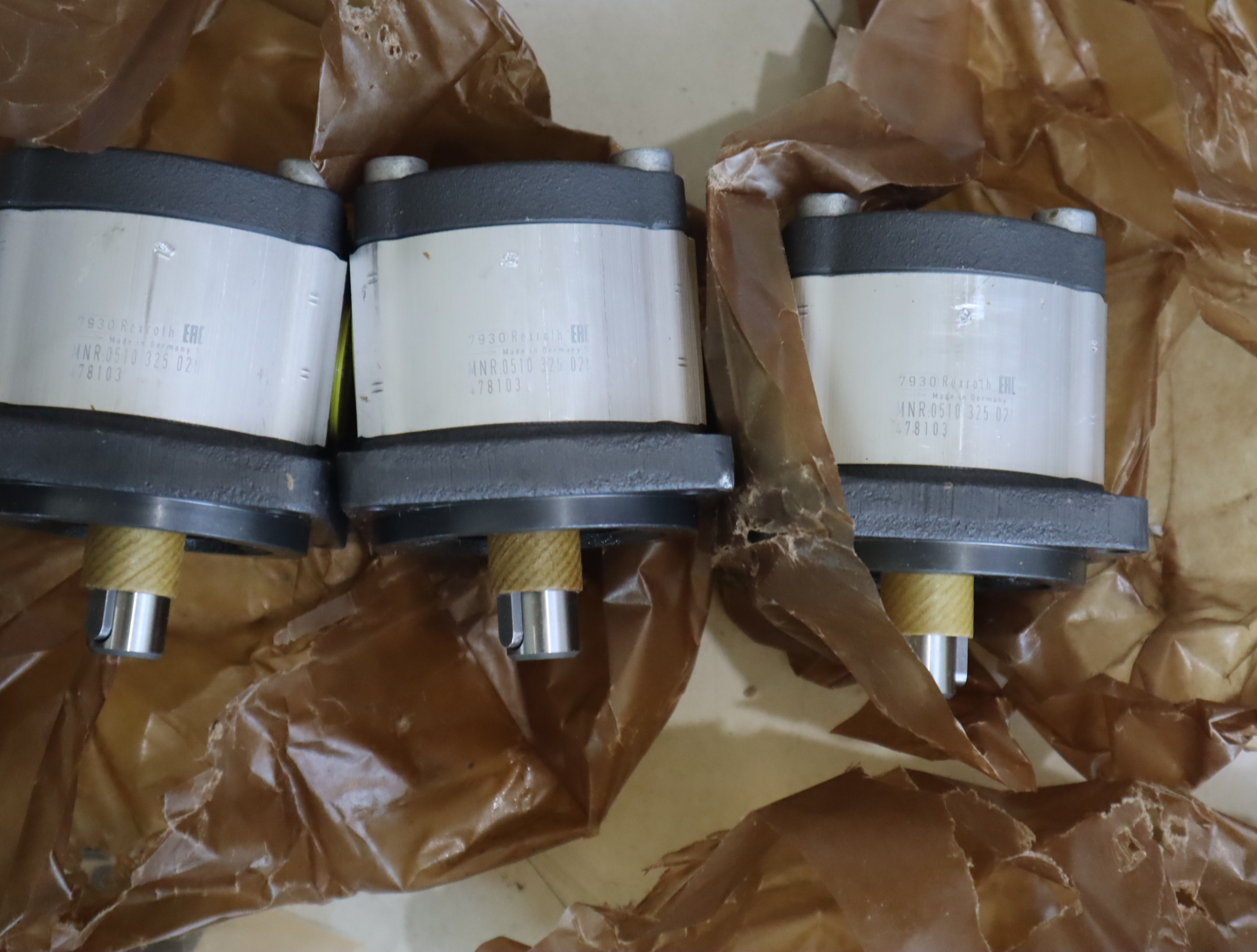 0510325026  AZPF-11-005RAB01MB 德国力士乐REXROTH齿轮泵