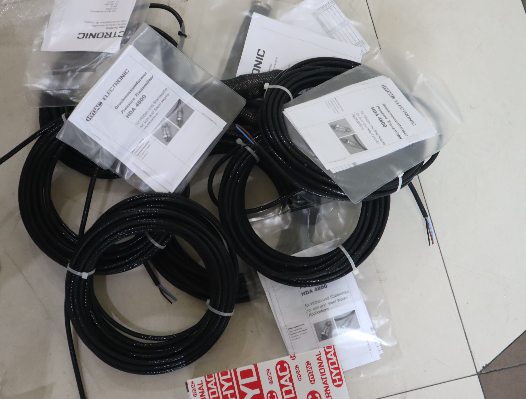 HDA 4840-A-0350-42410m 924076 贺德克HYDAC压力温度传感器