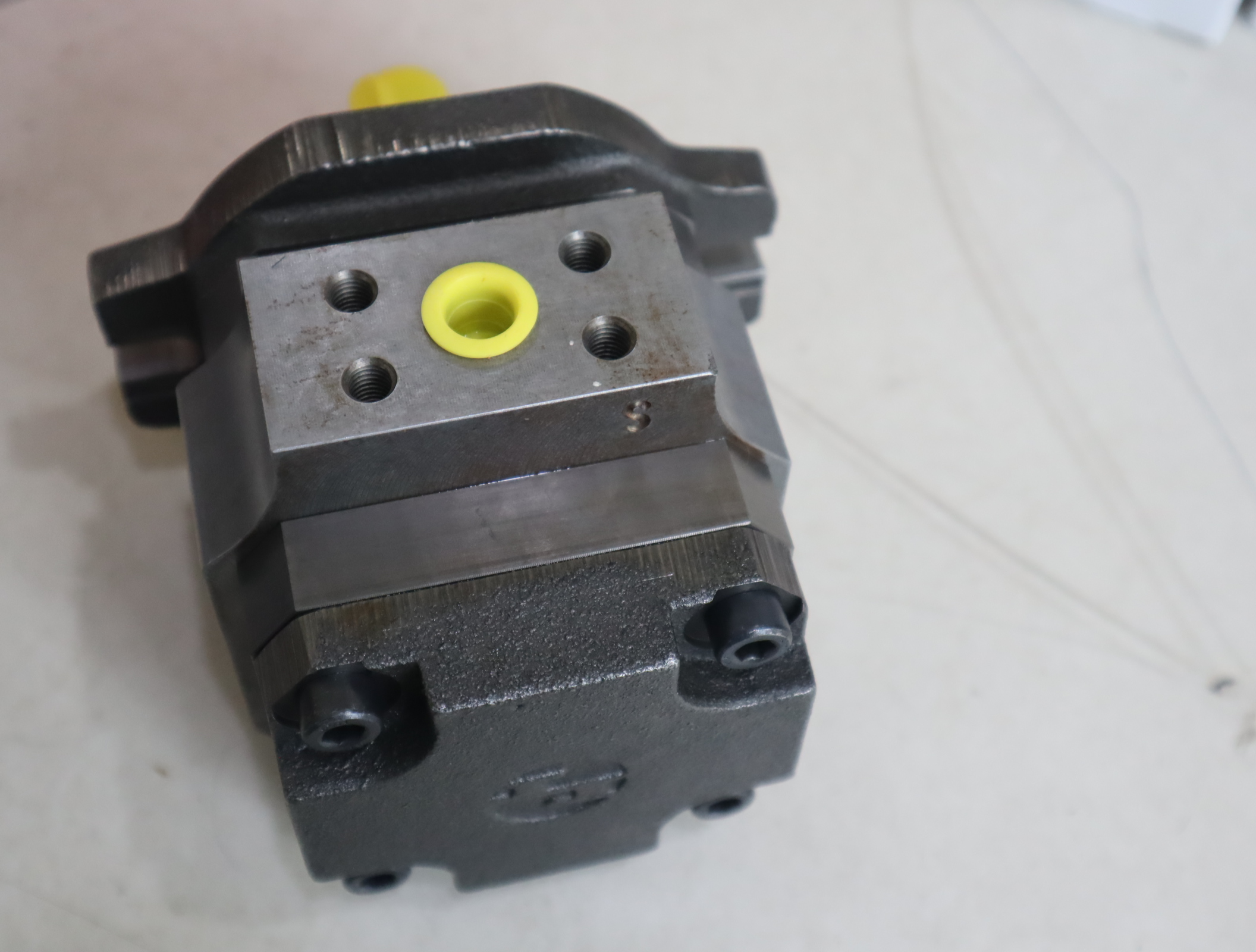 PGH2-22/005RE07VU2 R900968999 德国力士乐REXROTH齿轮泵