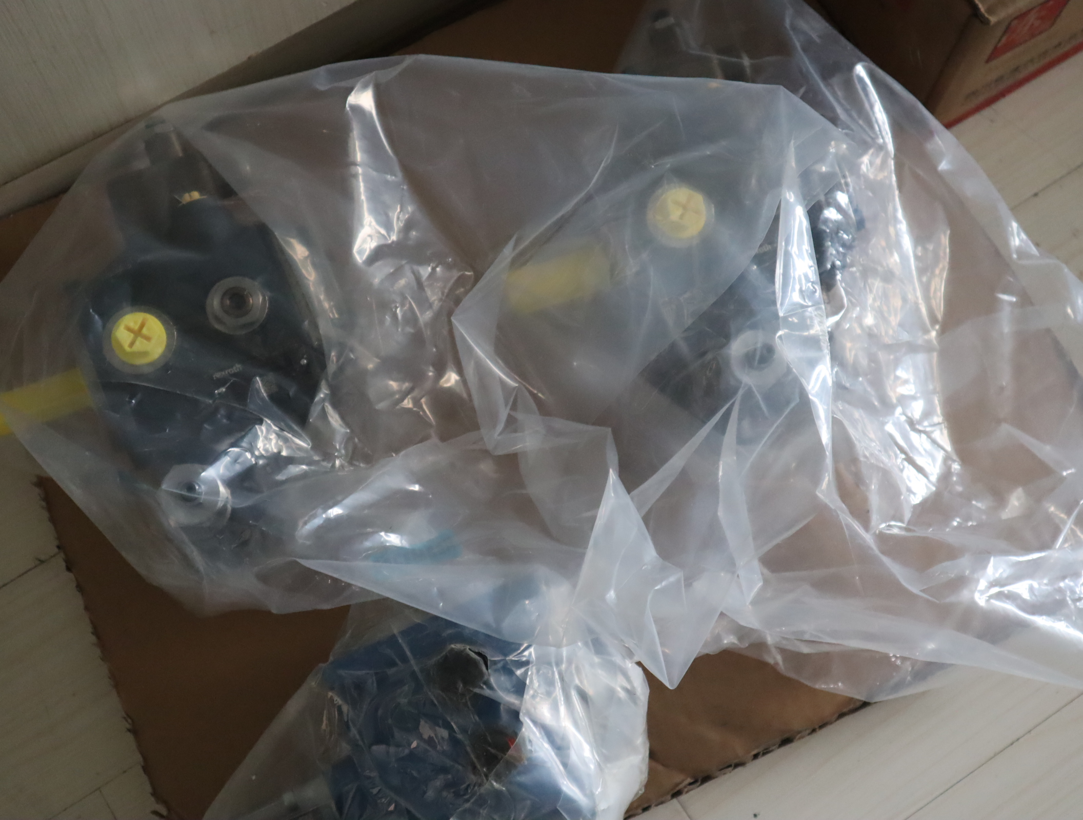 PV7-1X/10-14RE01MC0-16 R900580381 力士乐REXROTH泵