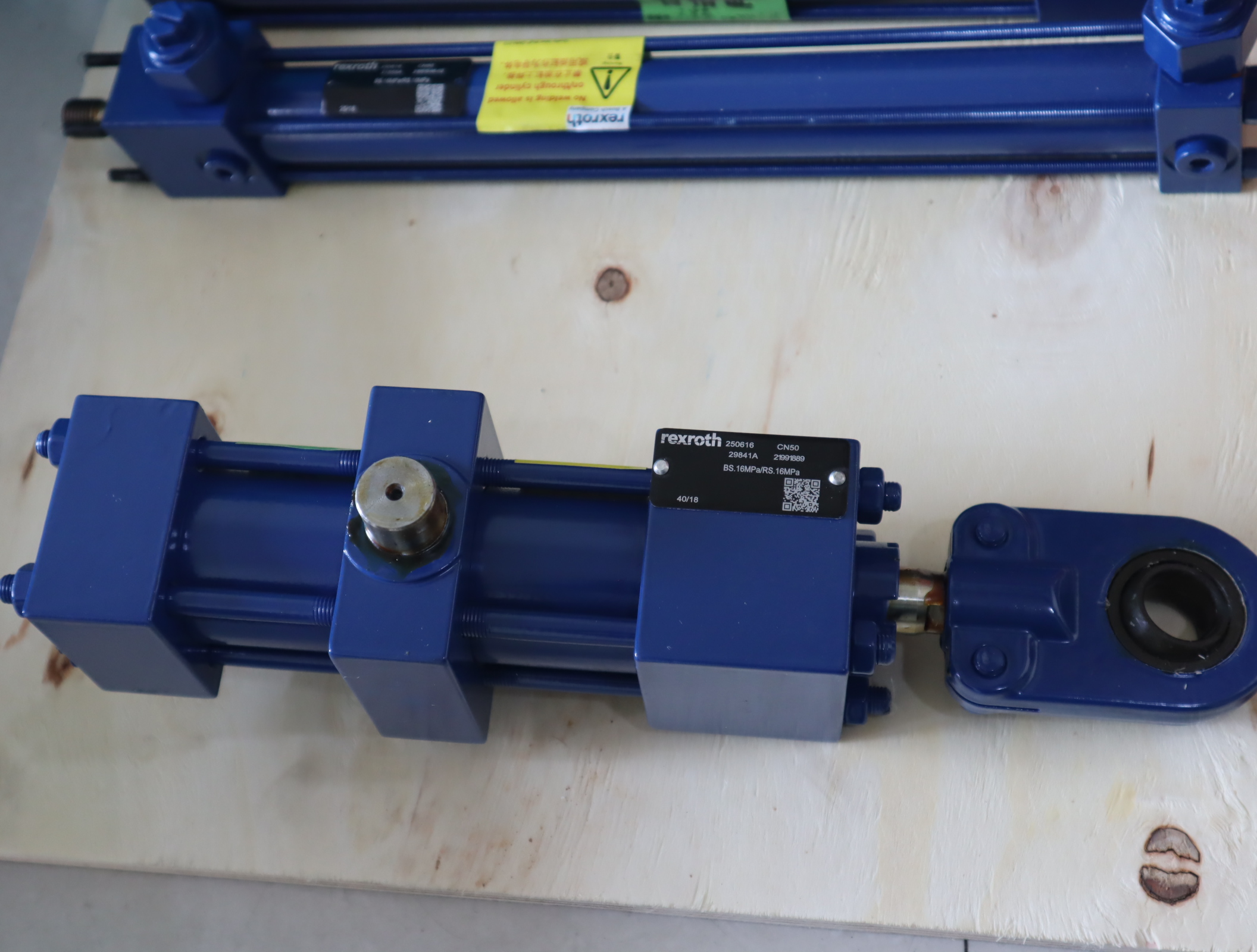 29841A 21991889 BS.16MPa/RS.16MPa 40/18 德国力士乐REXROTH油缸