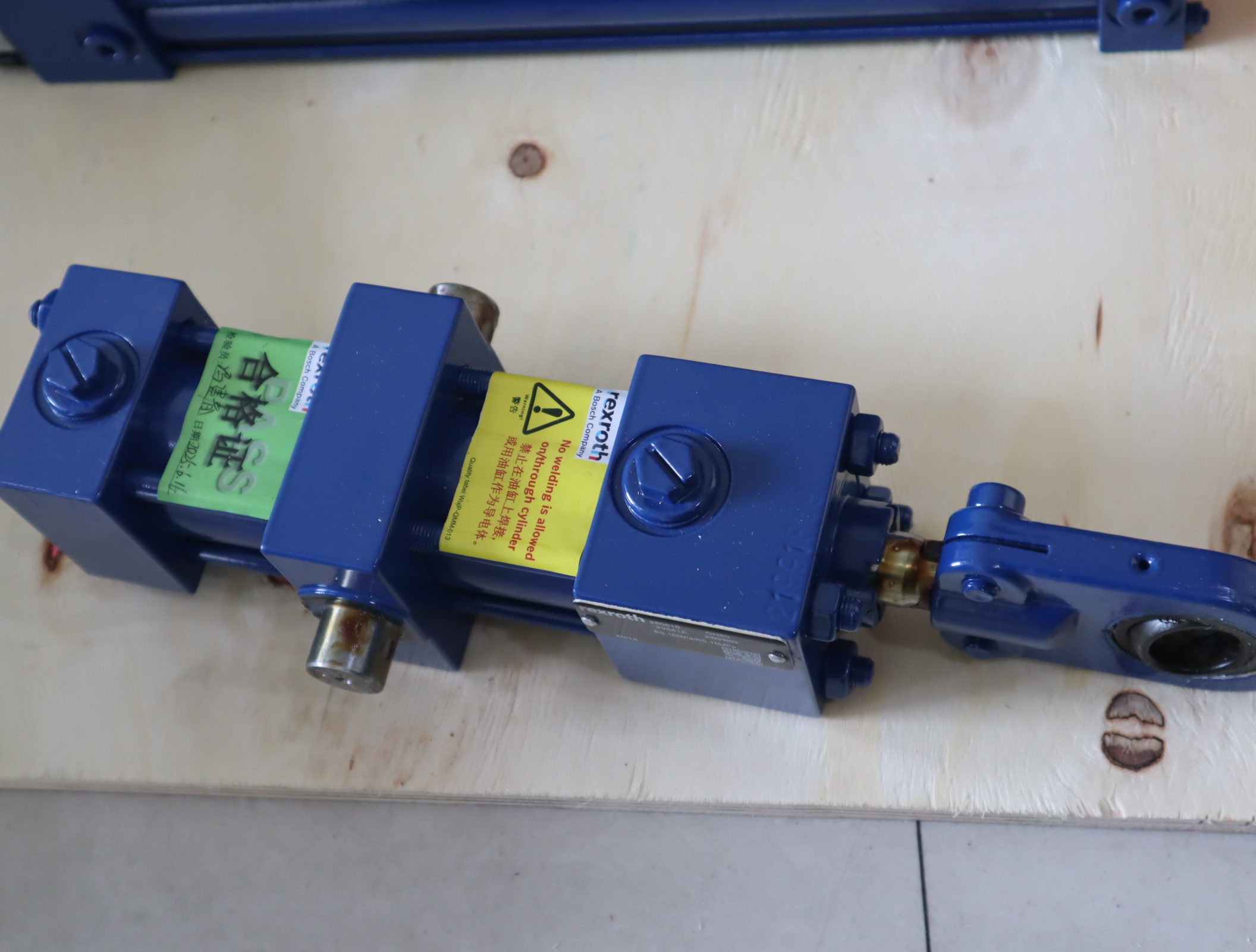 29841A 21991889 BS.16MPa/RS.16MPa 40/18 德国力士乐REXROTH油缸