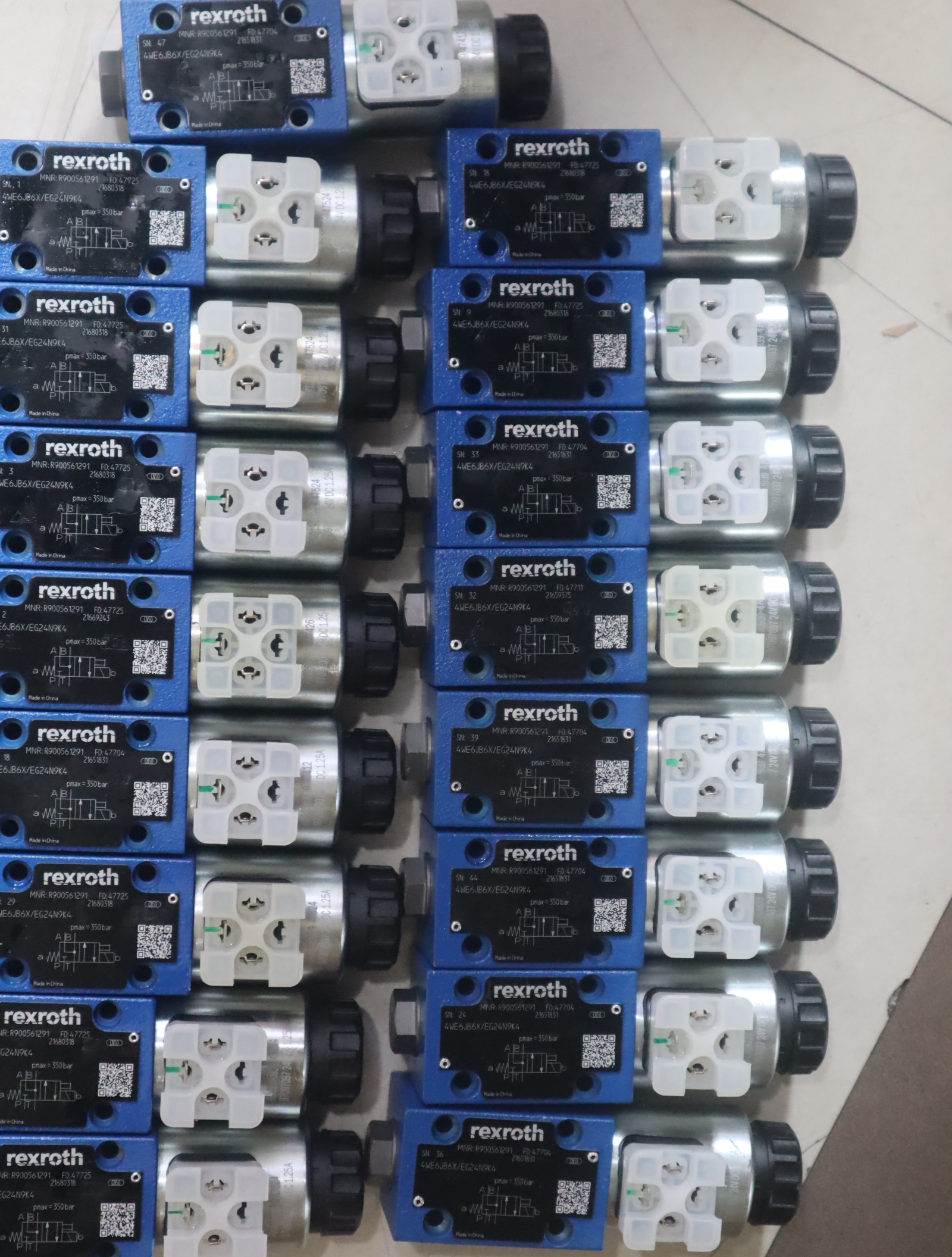 R900561291 4WE6JB62/EG24N9K4 原装力士乐REXROTH电磁阀