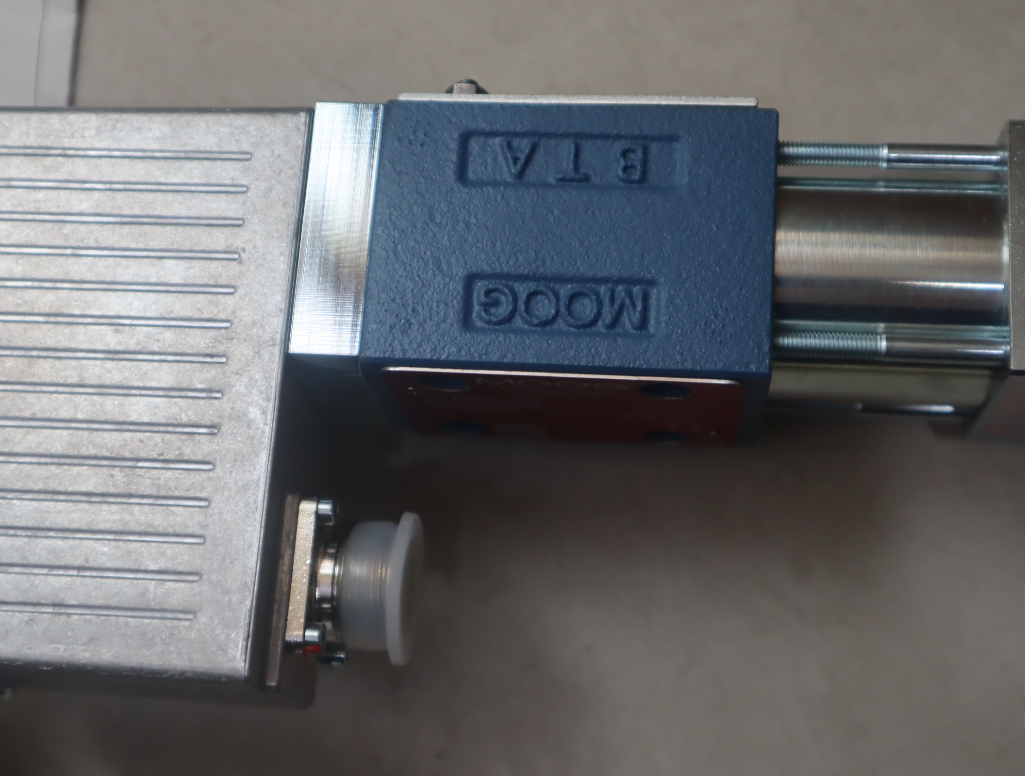 D633-333B R16KO1F0NSS2 穆格MOOG伺服阀D633-333B R16KO1F0NSS2