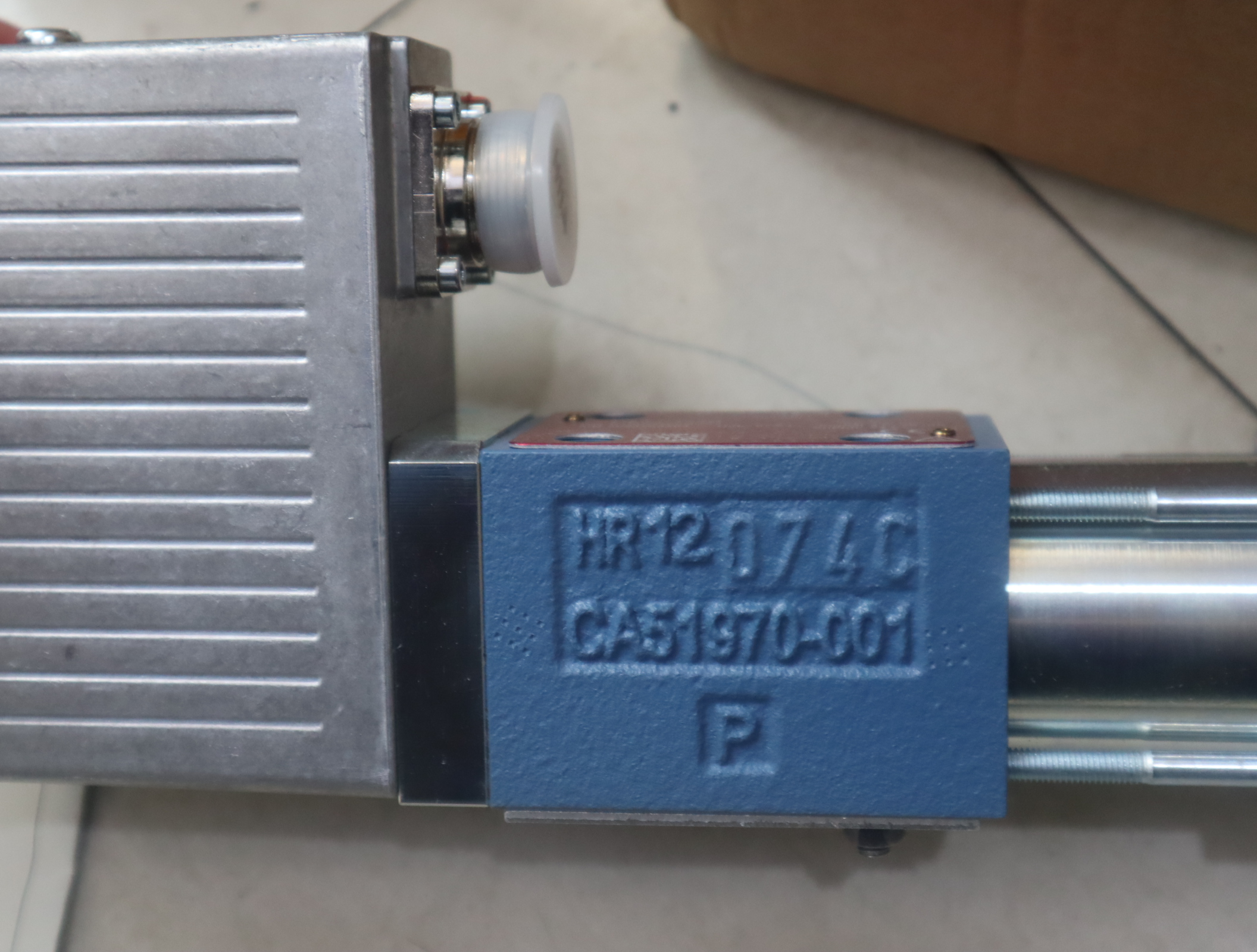 D633-333B R16KO1F0NSS2 穆格MOOG伺服阀D633-333B R16KO1F0NSS2