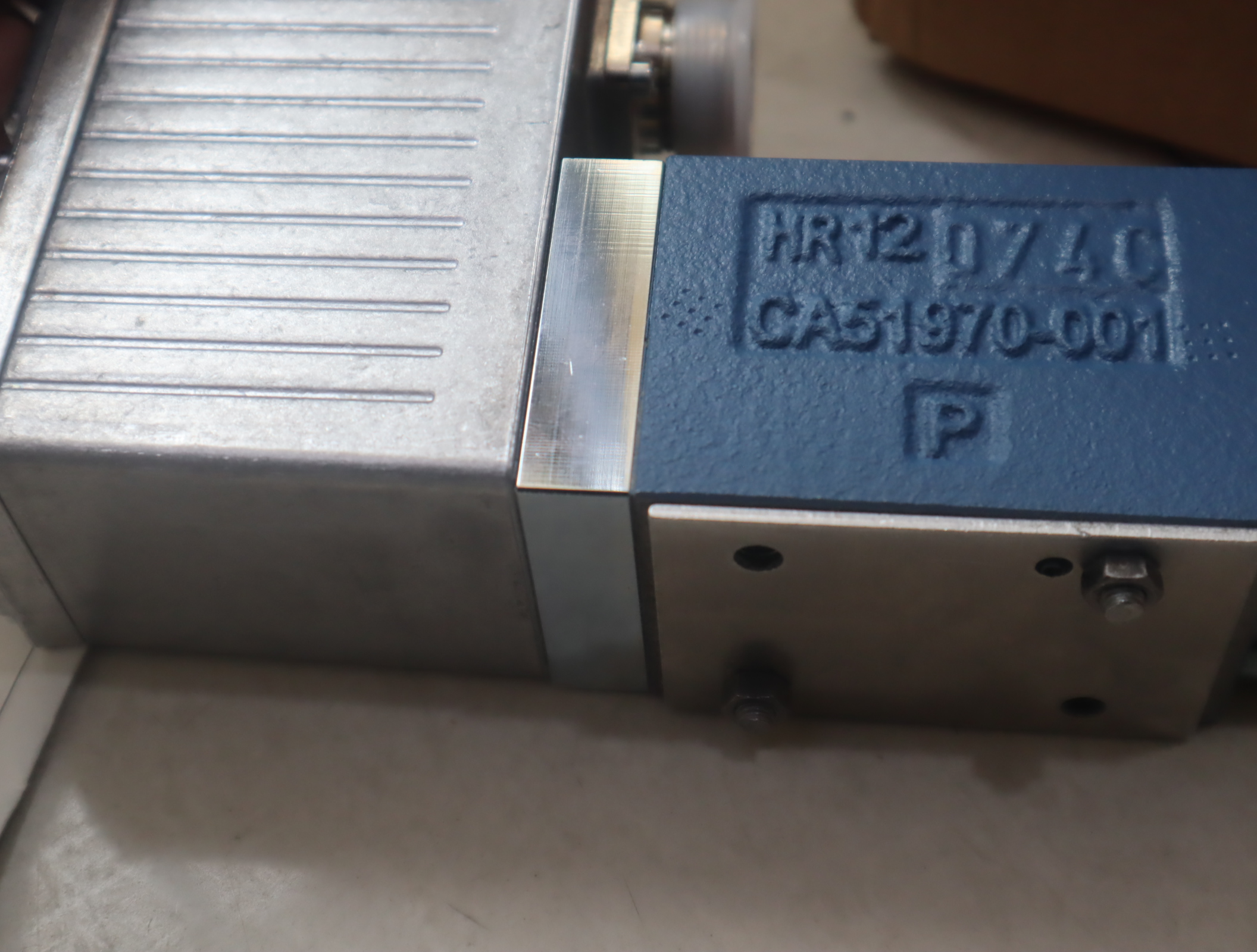 D633-333B R16KO1F0NSS2 穆格MOOG伺服阀D633-333B R16KO1F0NSS2