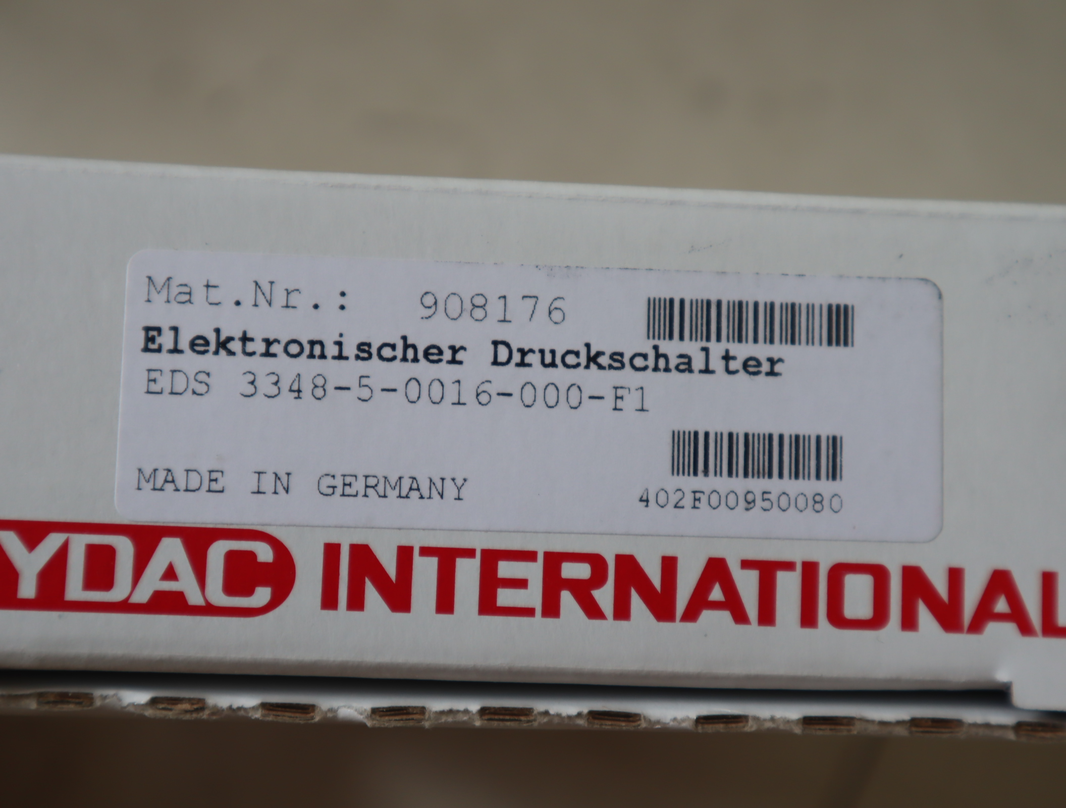 EDS3348-5-0016-000-F1 908176 贺德克HYDAC压力温度传感器