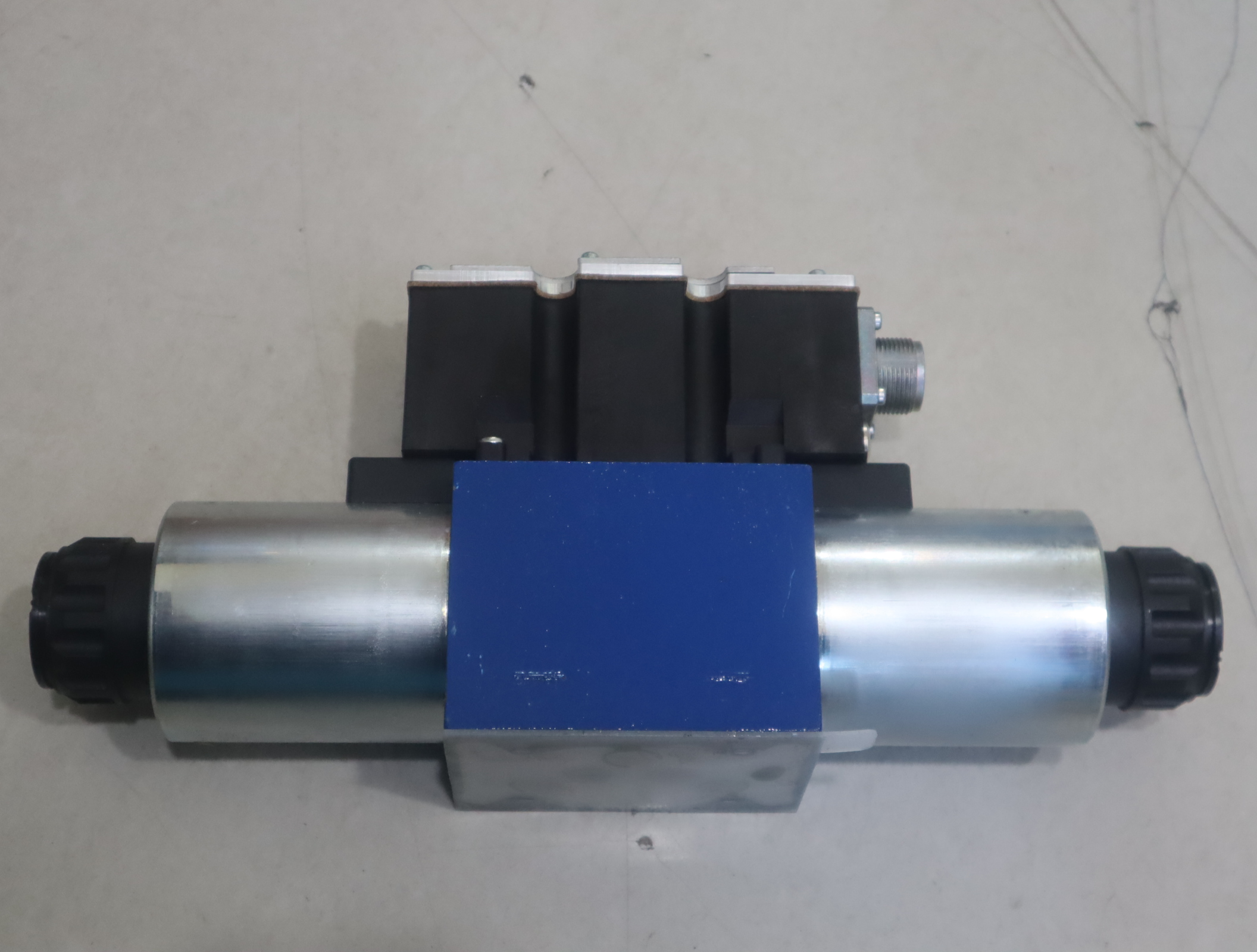 4WRAE10E60-22/G24K31/A1V R900954083 德国力士乐REXROTH比例阀