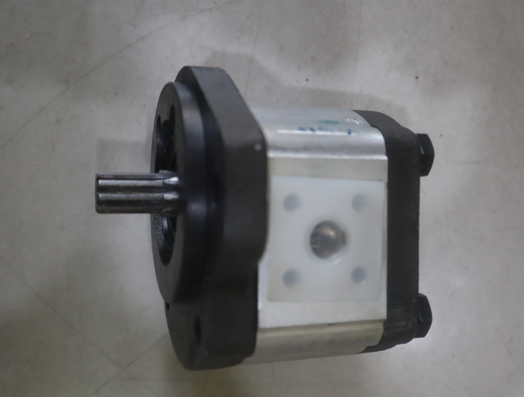 R983035497 AZPW21005RRRXXMBS0593 德国力士乐REXROTH齿轮泵