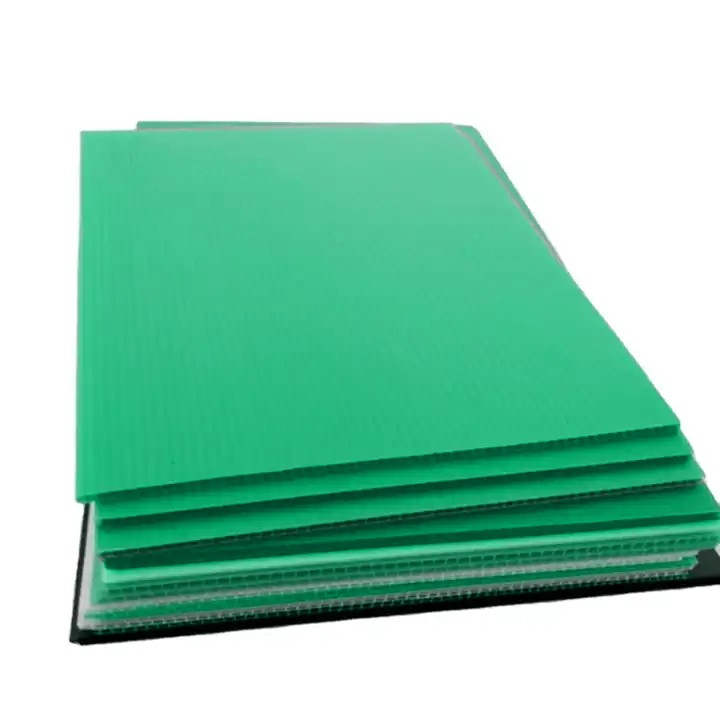 供应大规格颜色中空板进出口深绿军绿pp板1500*2300*7每平方900g