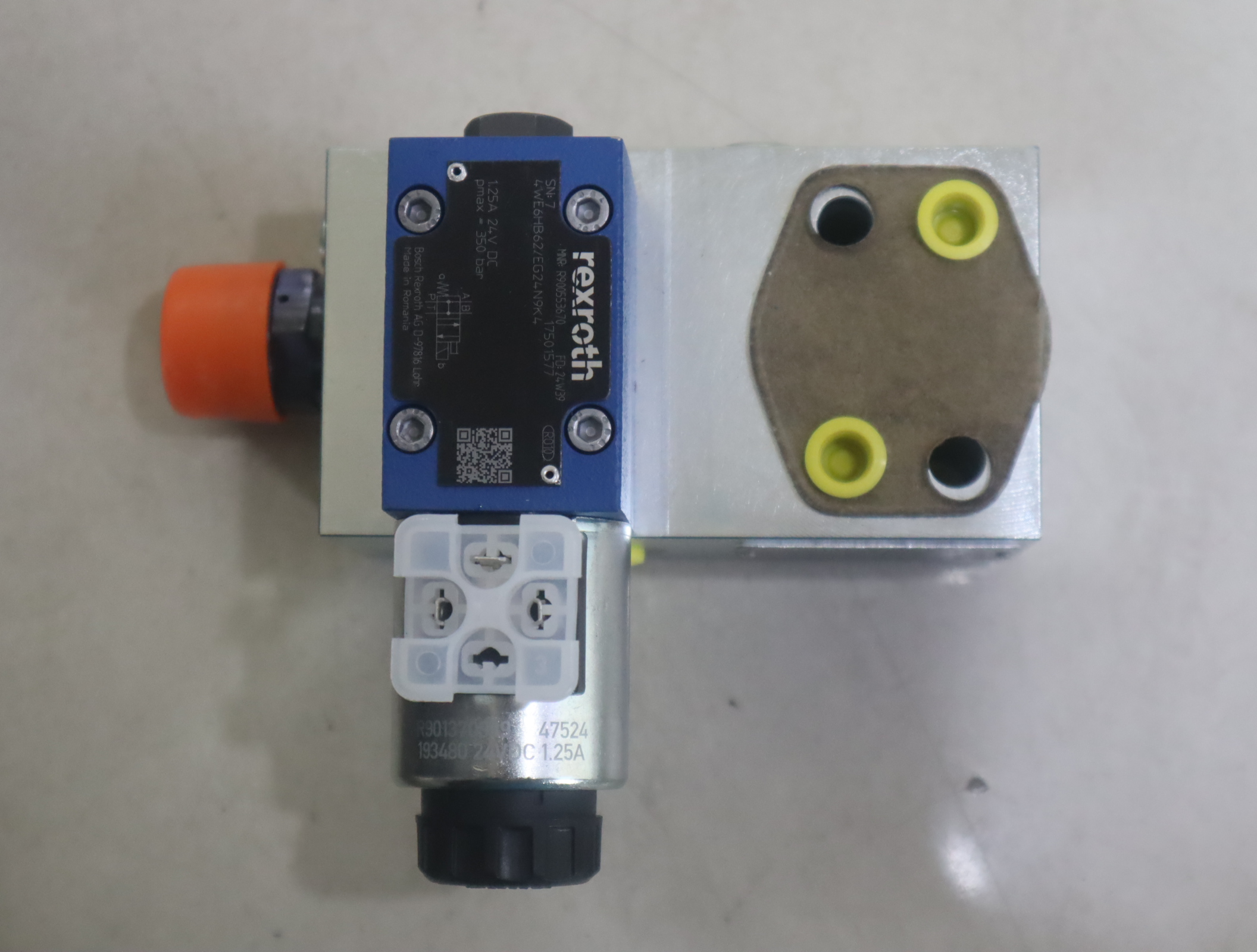 R900720498 DBAW15BF2-2X/315-6EG24N9K4A08 Rexroth力士乐溢流阀