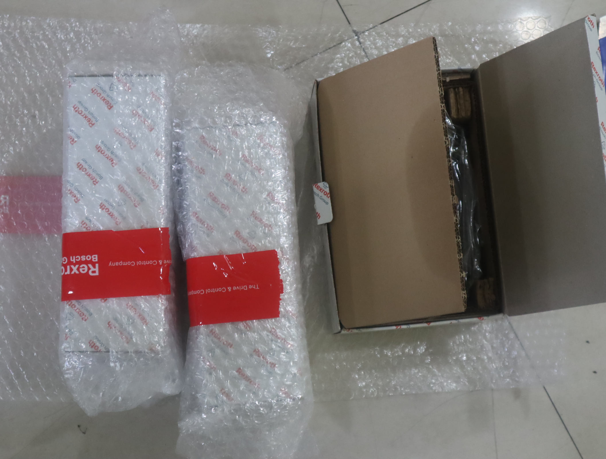 R165351410 KWC-055-FLS-C1-N-2 德国力士乐REXROTH滑块导轨