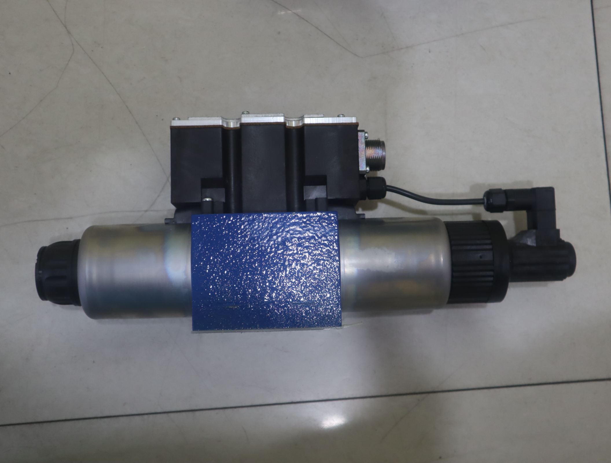 4WREE10W75-23/G24K31/A1V R900927233 德国力士乐REXROTH比例阀