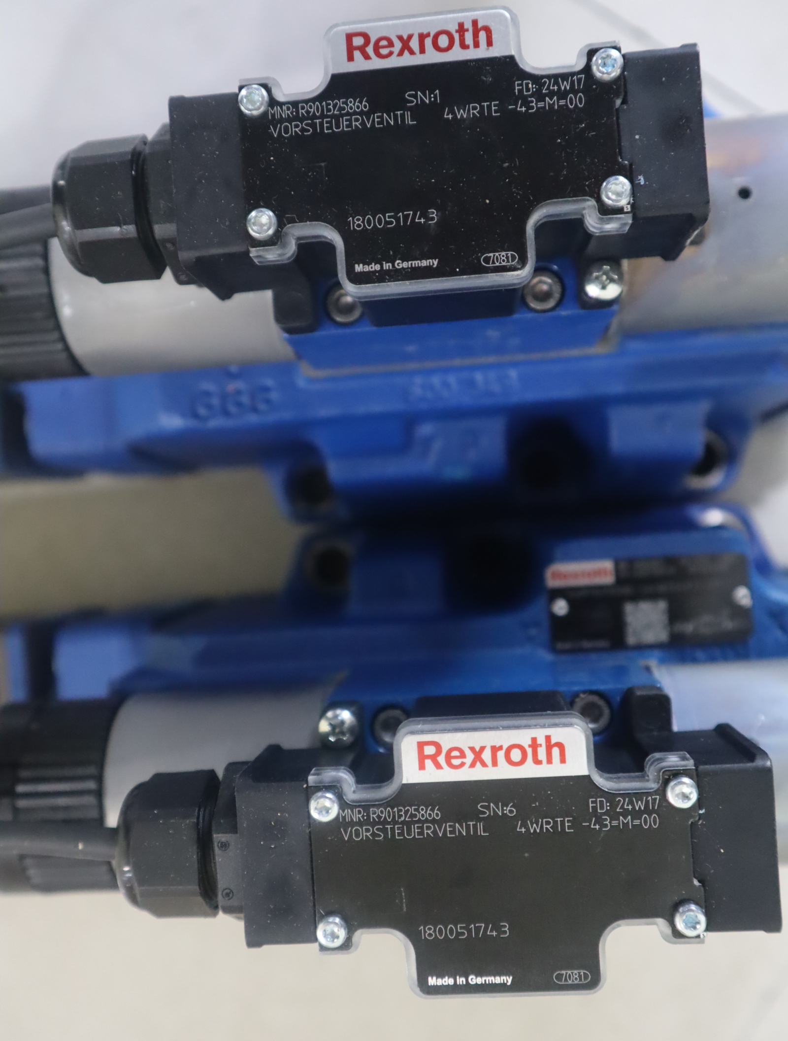 R900616822 4WRTE27E500L-46/6EG24K31/A1M 力士乐REXROTH比例阀