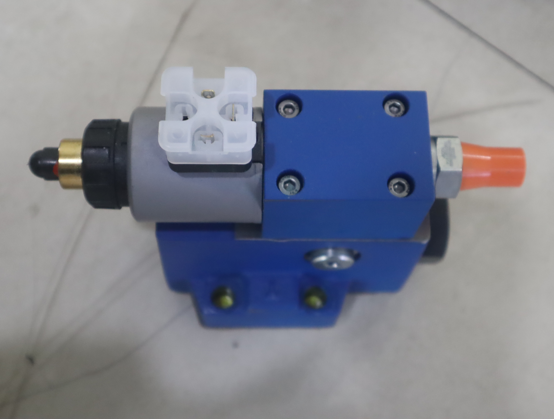 R901277137 DBEM10-61/200YG24K4M 德国力士乐REXROTH比例阀