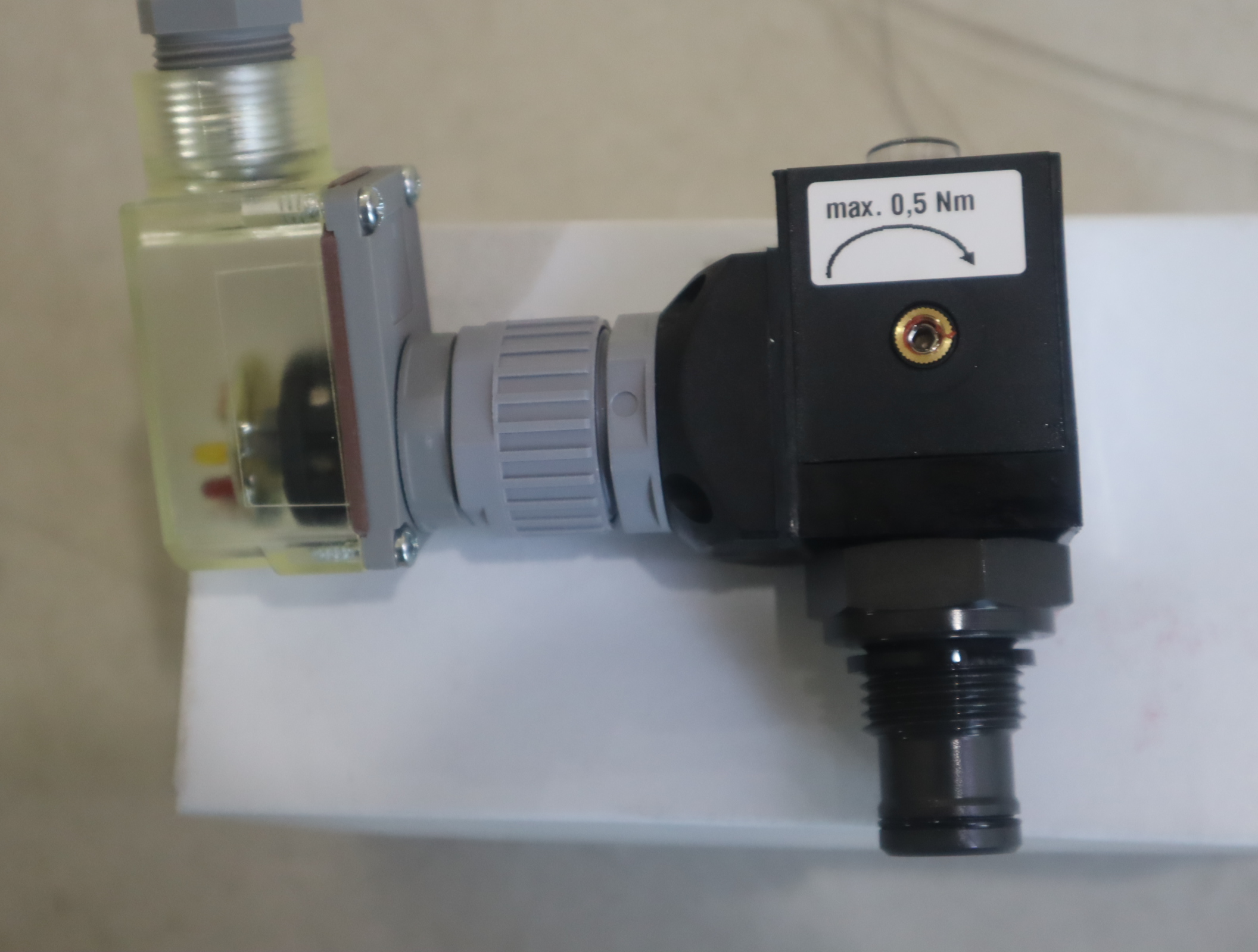 1303840 VD2.5LZ.1/-DB Z/DI-A 德国贺德克HYDAC压力温度传感器