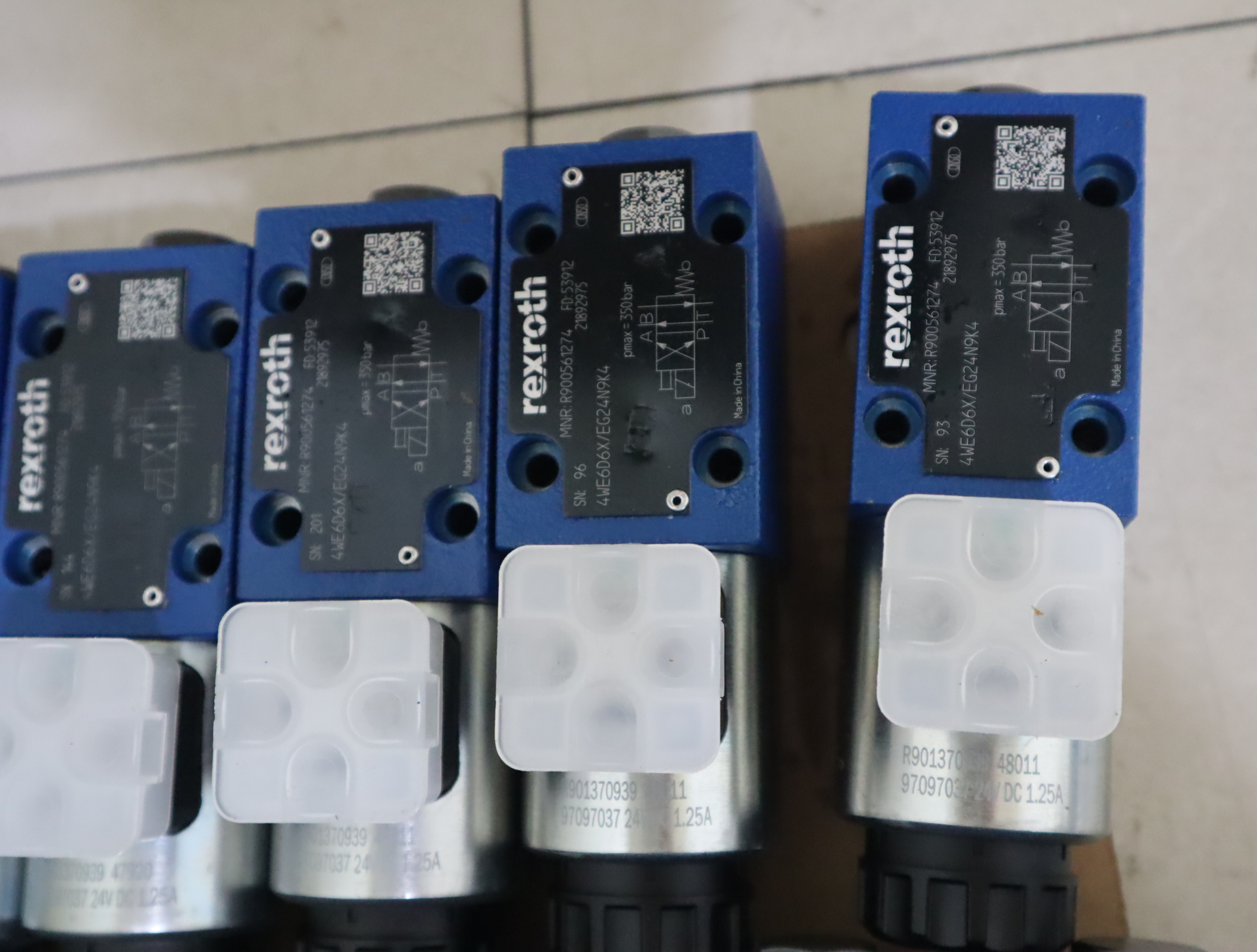 R900561286 4WE6H6X/EG24N9K4 力士乐REXROTH电磁阀