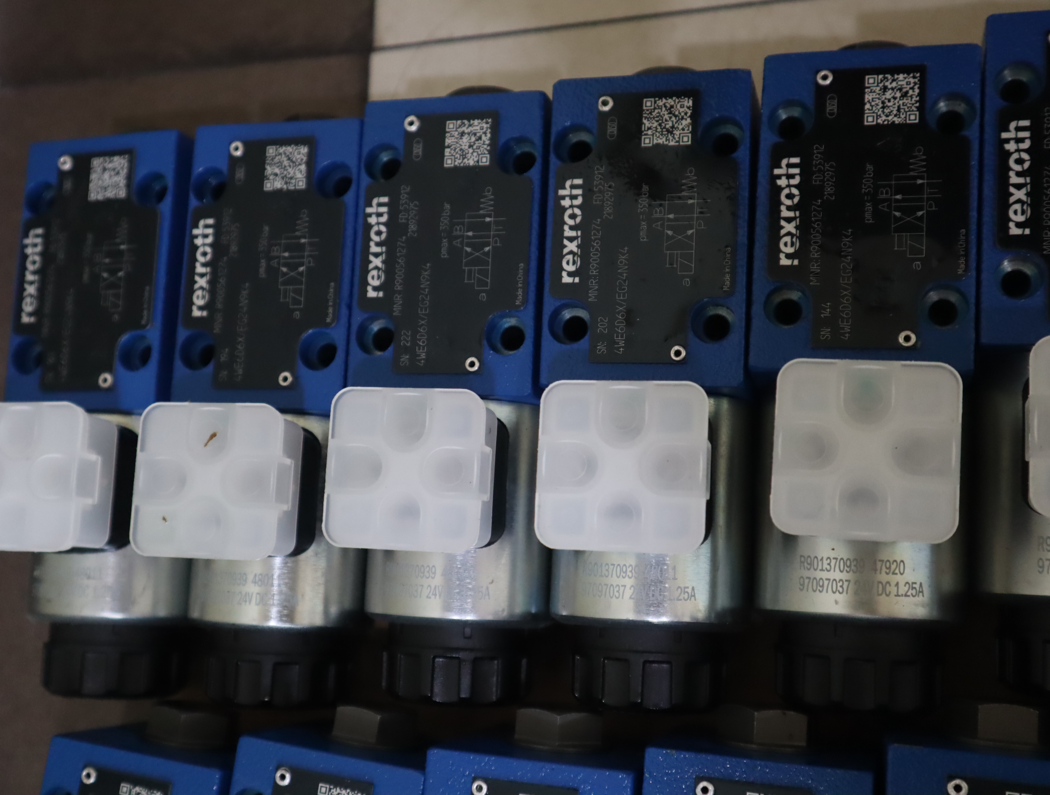 R900561274 4WE6D6X/EG24N9K4 力士乐REXROTH电磁阀