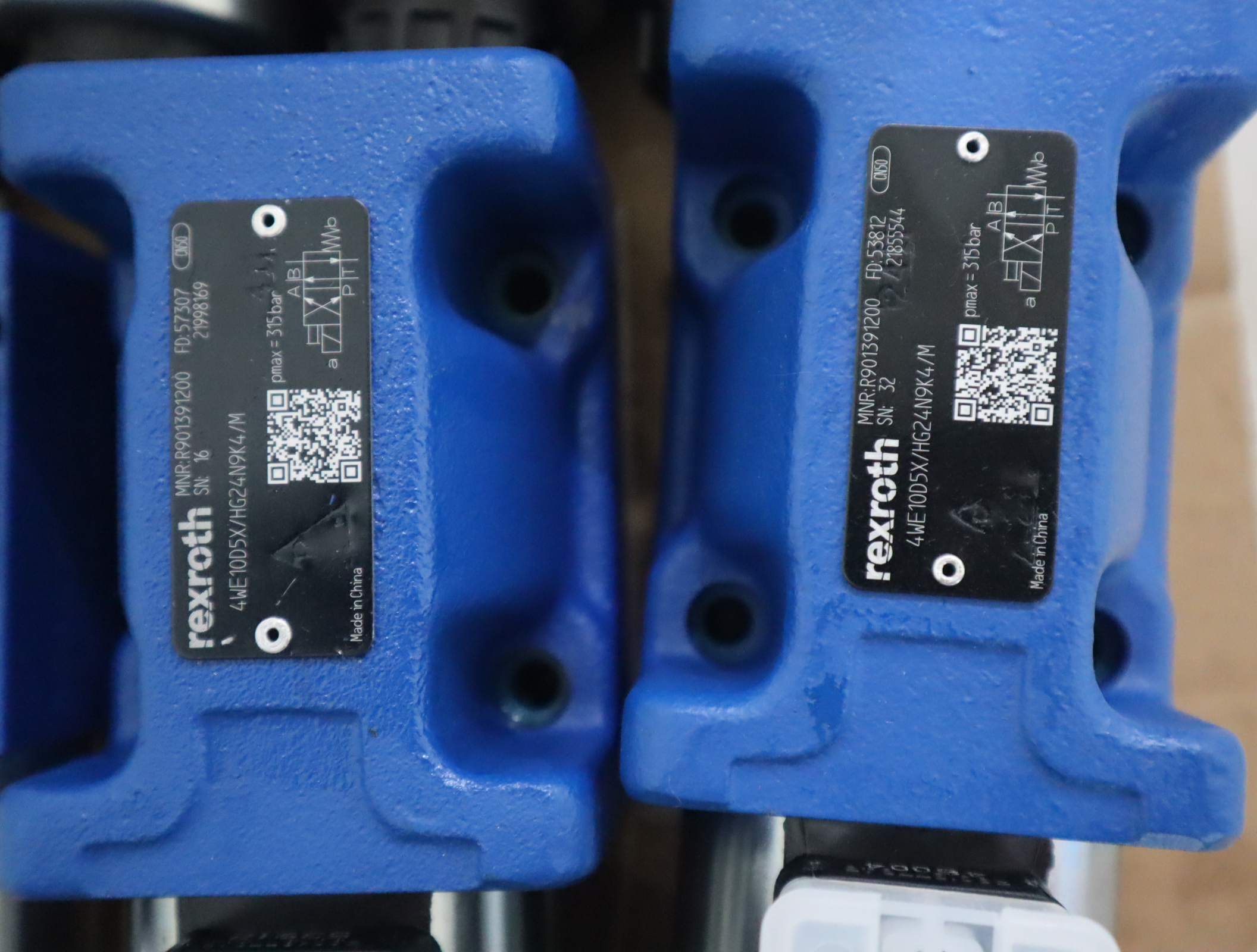 R901391200 4WE10D5X/HG24N9K4/M 德国力士乐REXROTH电磁阀