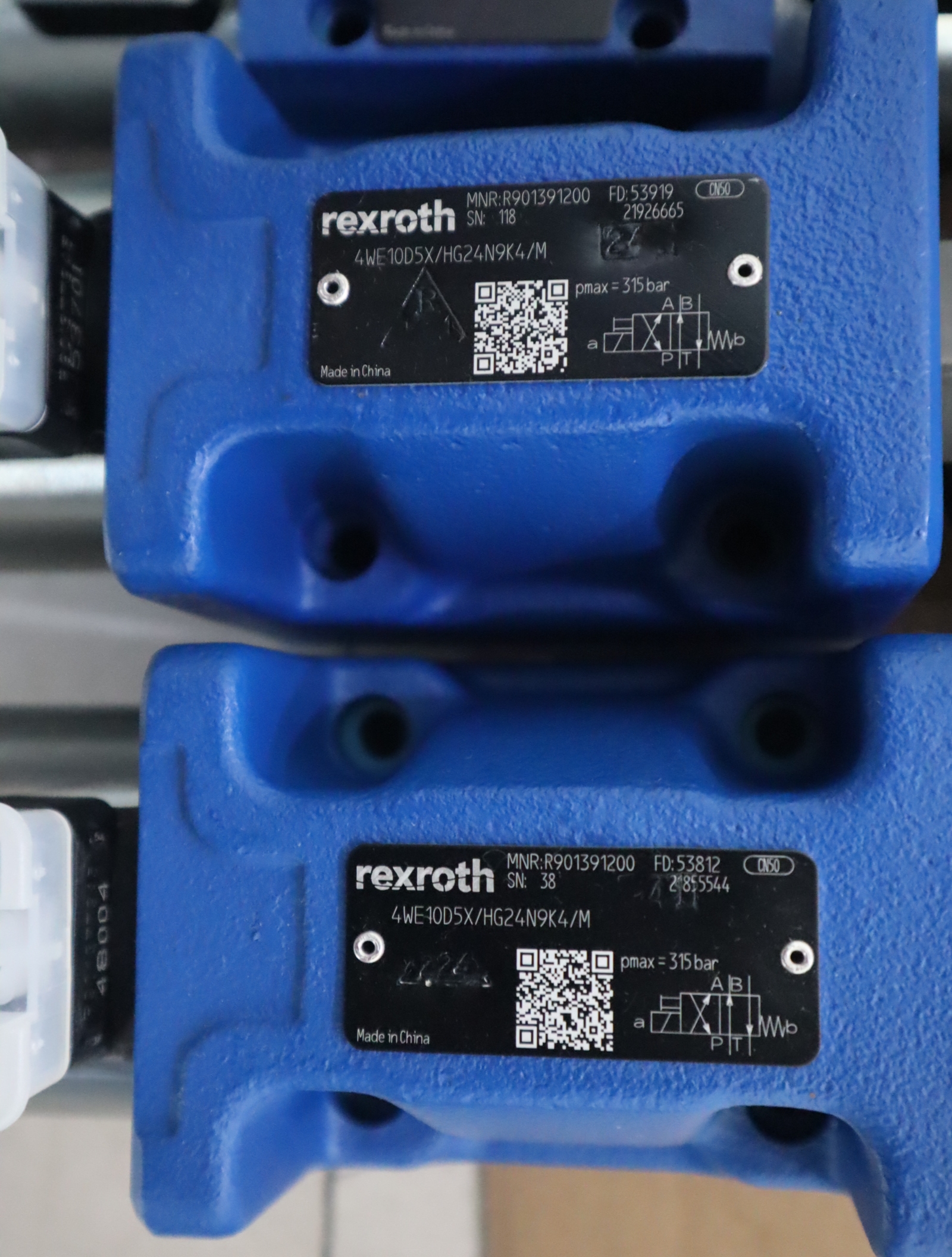 R901391200 4WE10D5X/HG24N9K4/M 德国力士乐REXROTH电磁阀