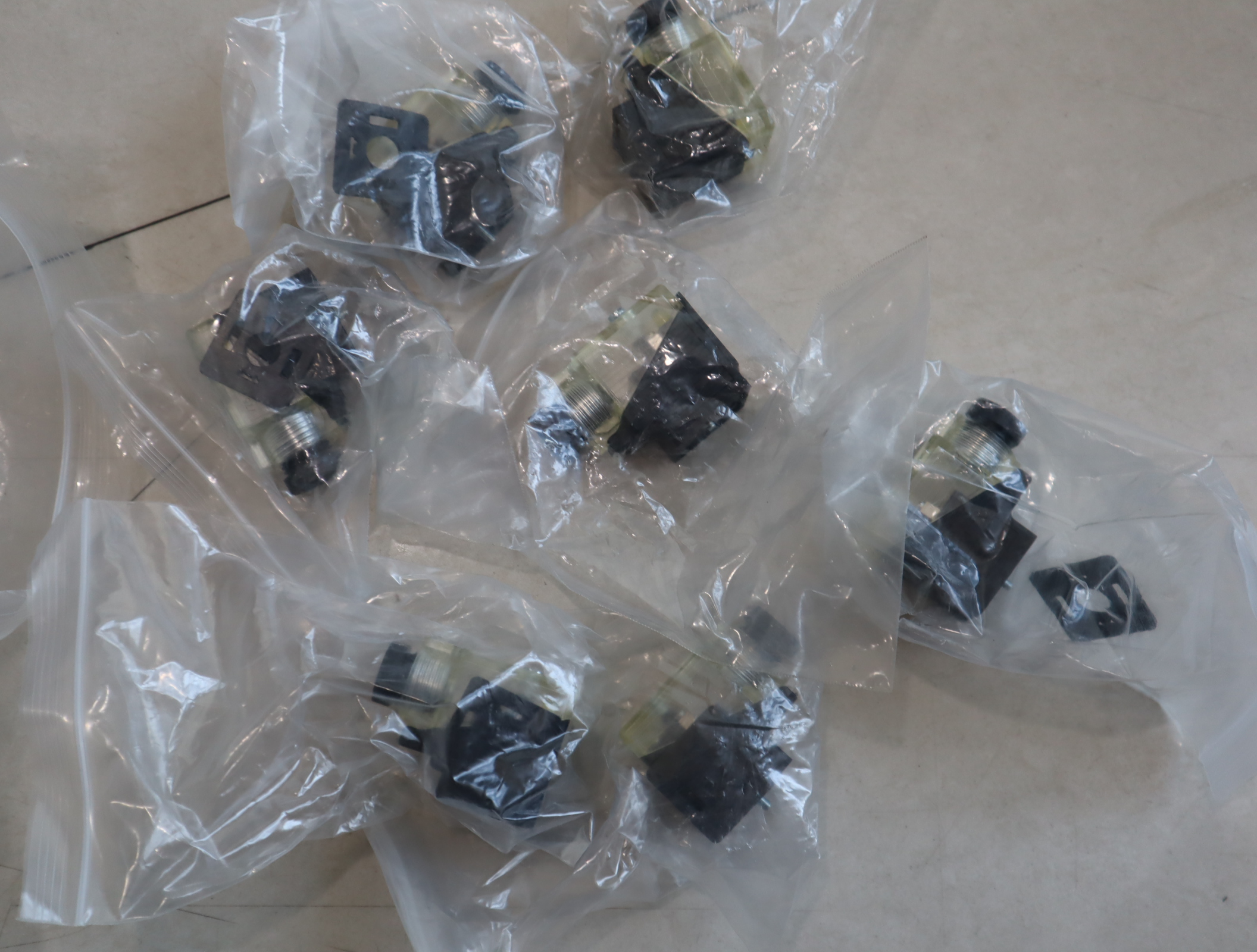 R901017022 3P Z5L M 12-240V SPEZ 力士乐REXROTH带灯插头