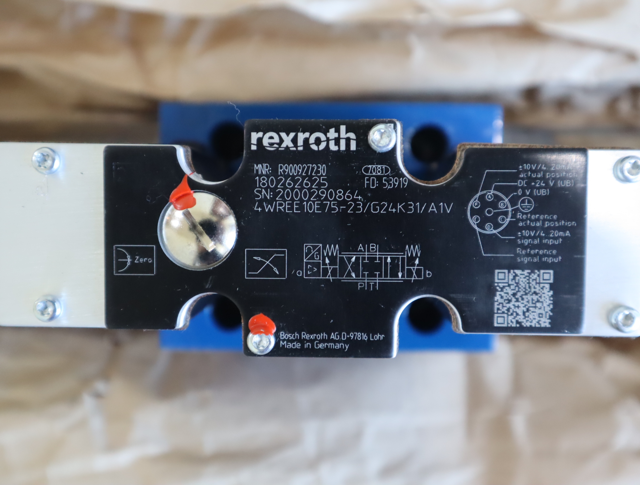 R900927230 4WREE10E75-23/G24K31/A1V 力士乐REXROTH阀