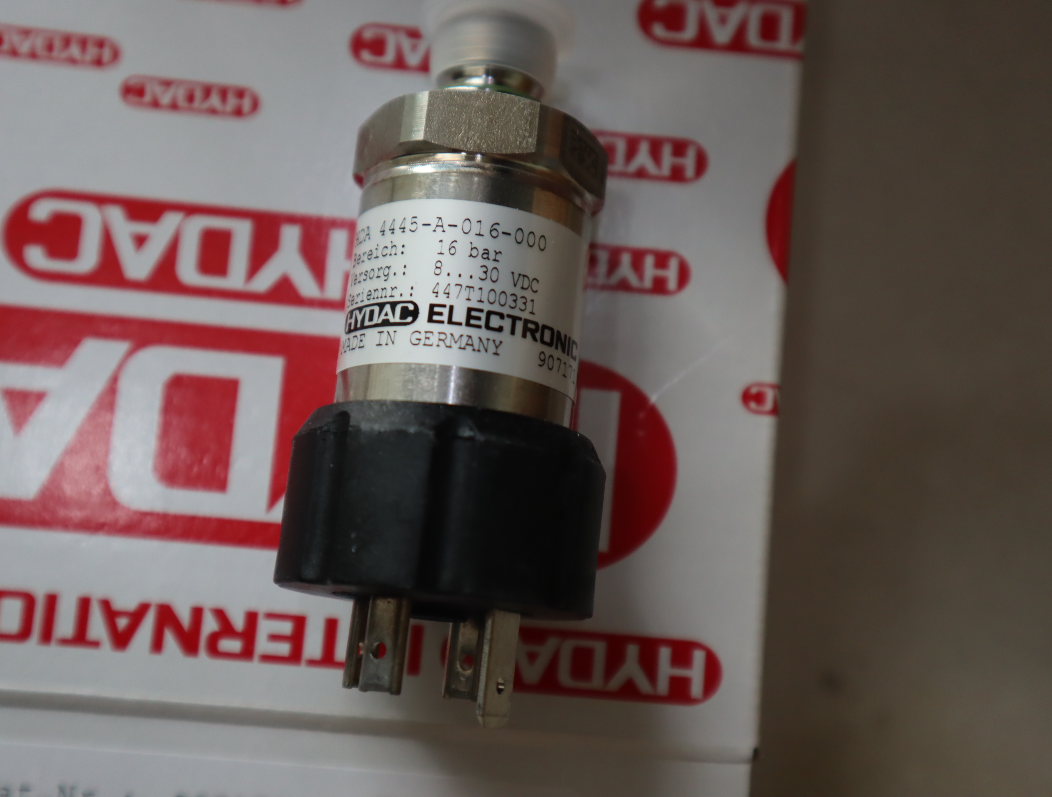 HDA 4445-A-016-000 907171 贺德克HYDAC压力温度传感器