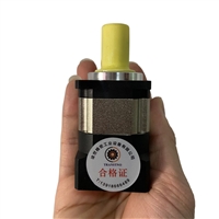 玻璃机械用ZPLF060-L3-700-S2-P2斜齿行星减速机