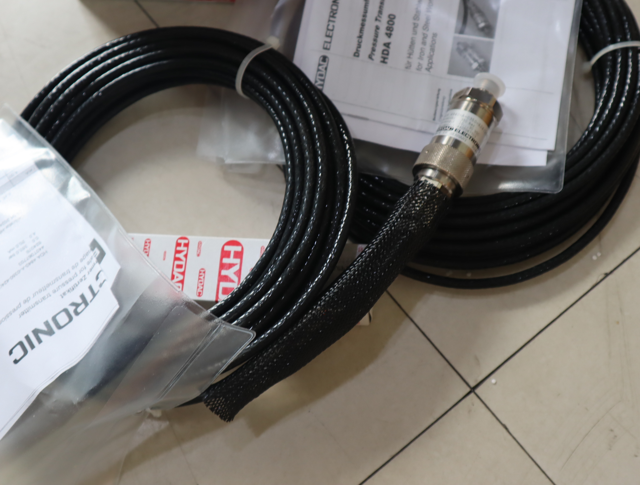 HDA 4840-A-0350-42410m 924076 贺德克HYDAC压力温度传感器