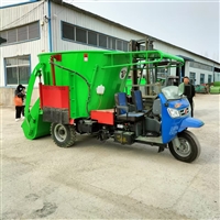 饲草喂牛撒料车 移动式羊舍投喂车 奶牛饲养喂料车