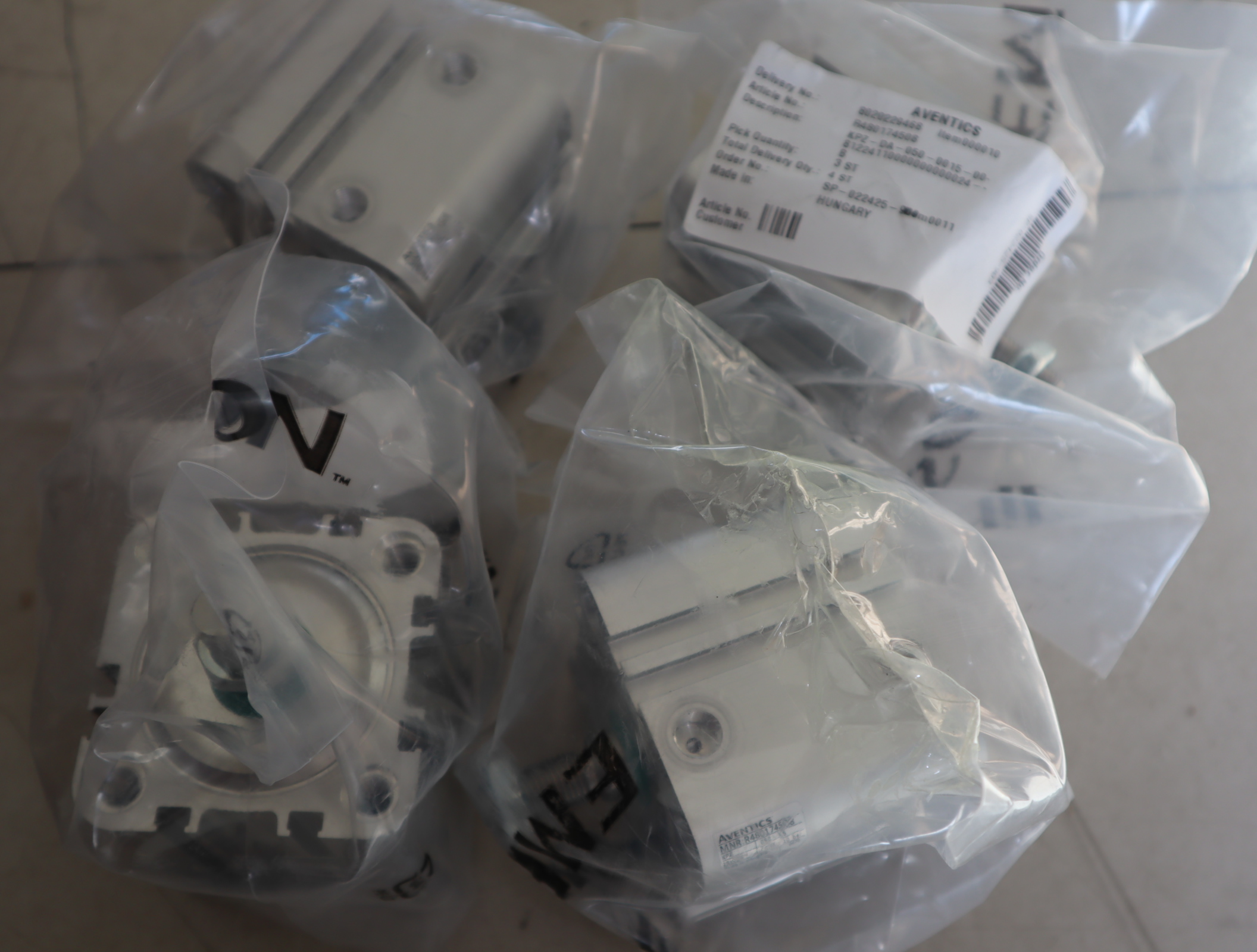 R480174508 050-15 KPZ-DA-050-0015-00- 德国安沃驰AVENTICS气缸