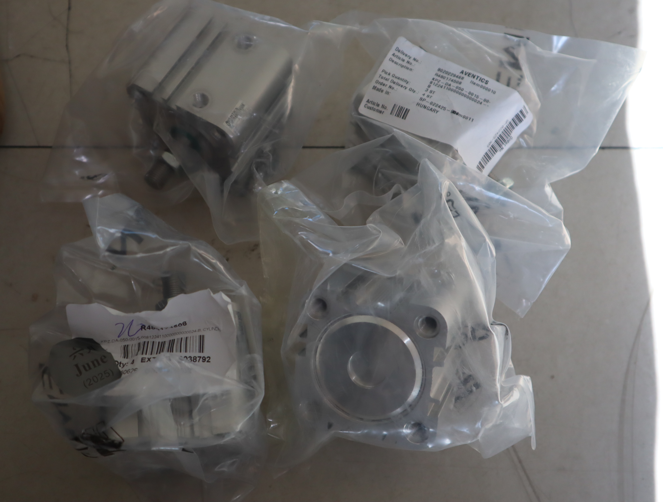 R480174508 050-15 KPZ-DA-050-0015-00- 德国安沃驰AVENTICS气缸