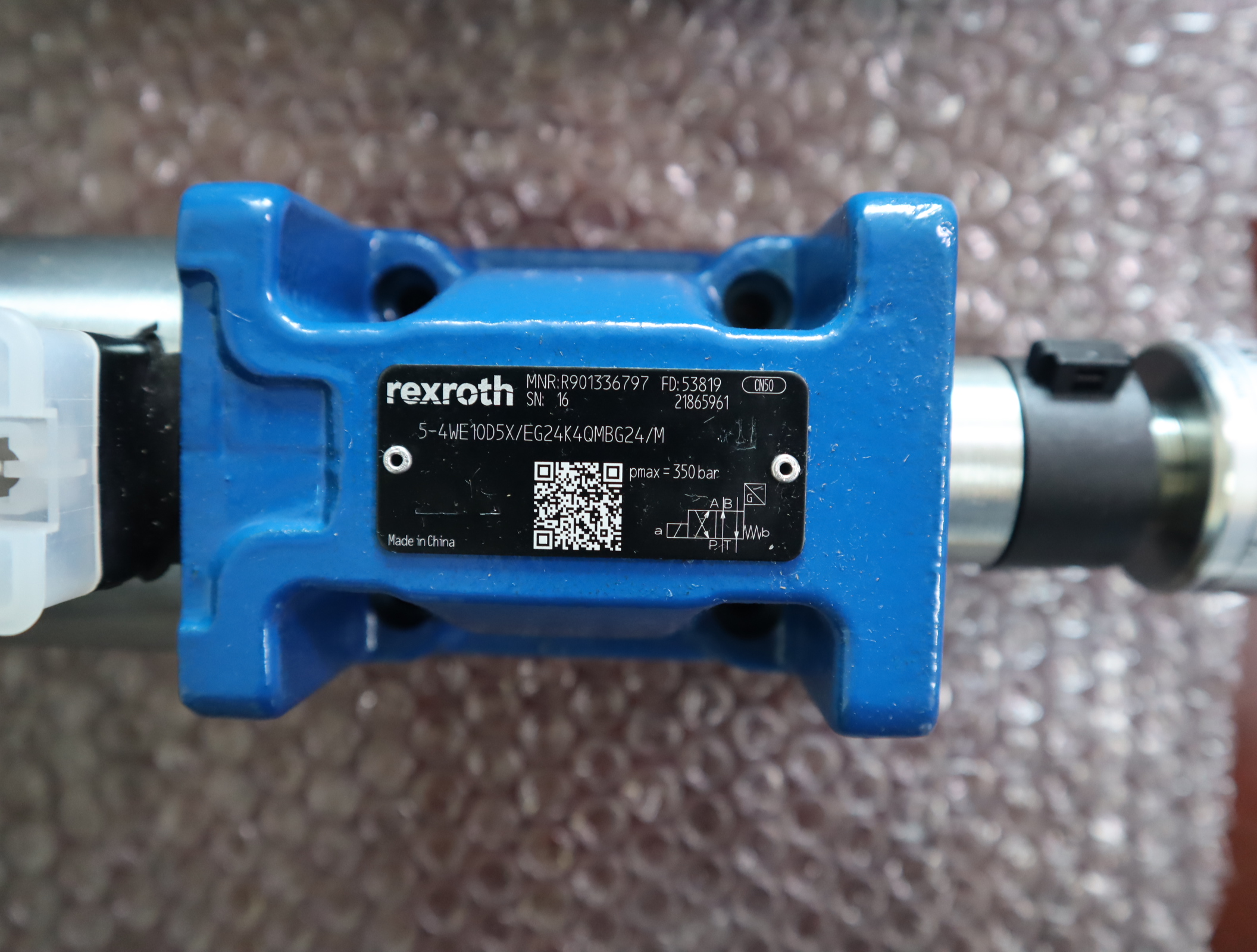 R901336797 5-4WE10D5X/EG24K4QMBG24/M 德国力士乐REXROTH电磁阀