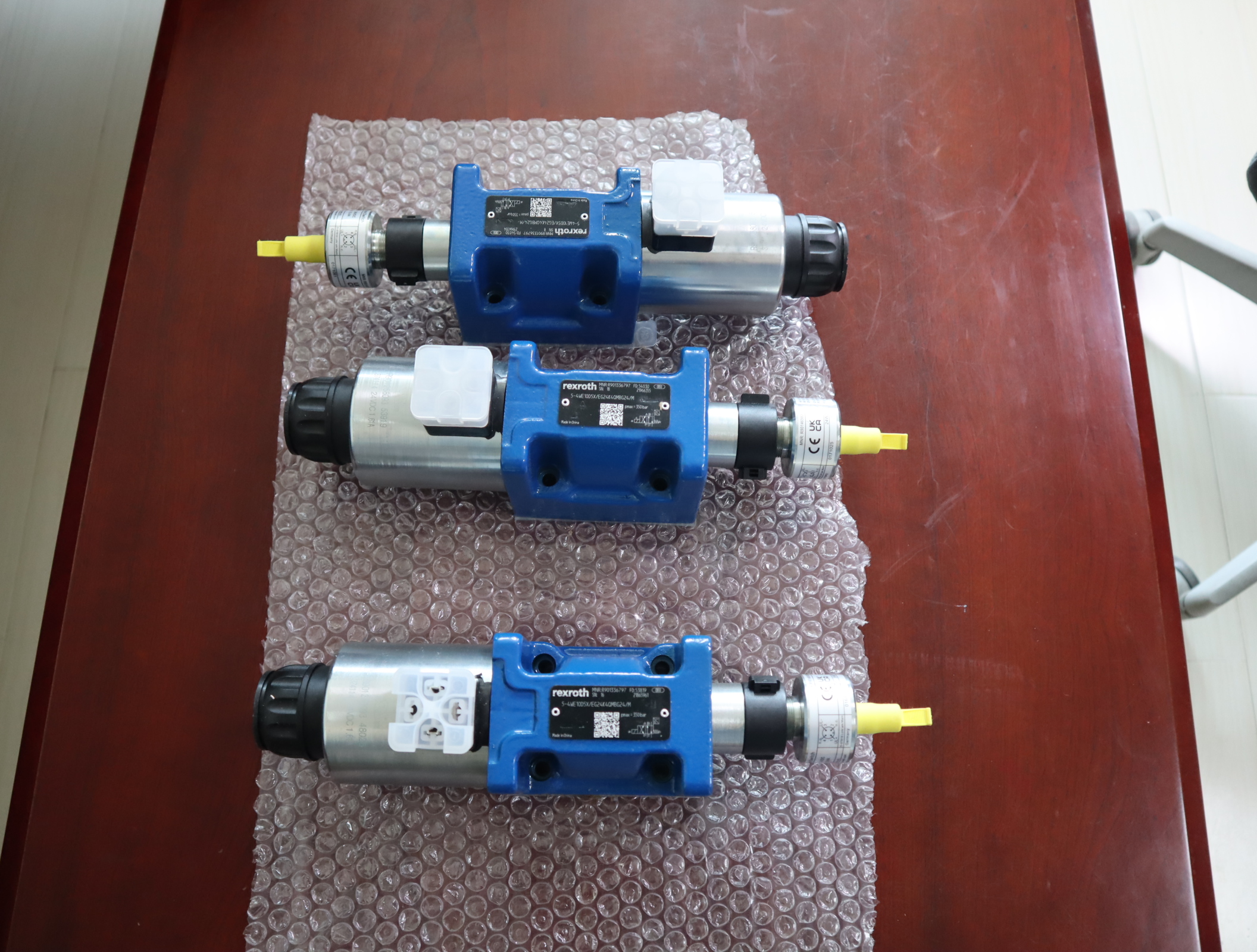 R901336797 5-4WE10D5X/EG24K4QMBG24/M 德国力士乐REXROTH电磁阀