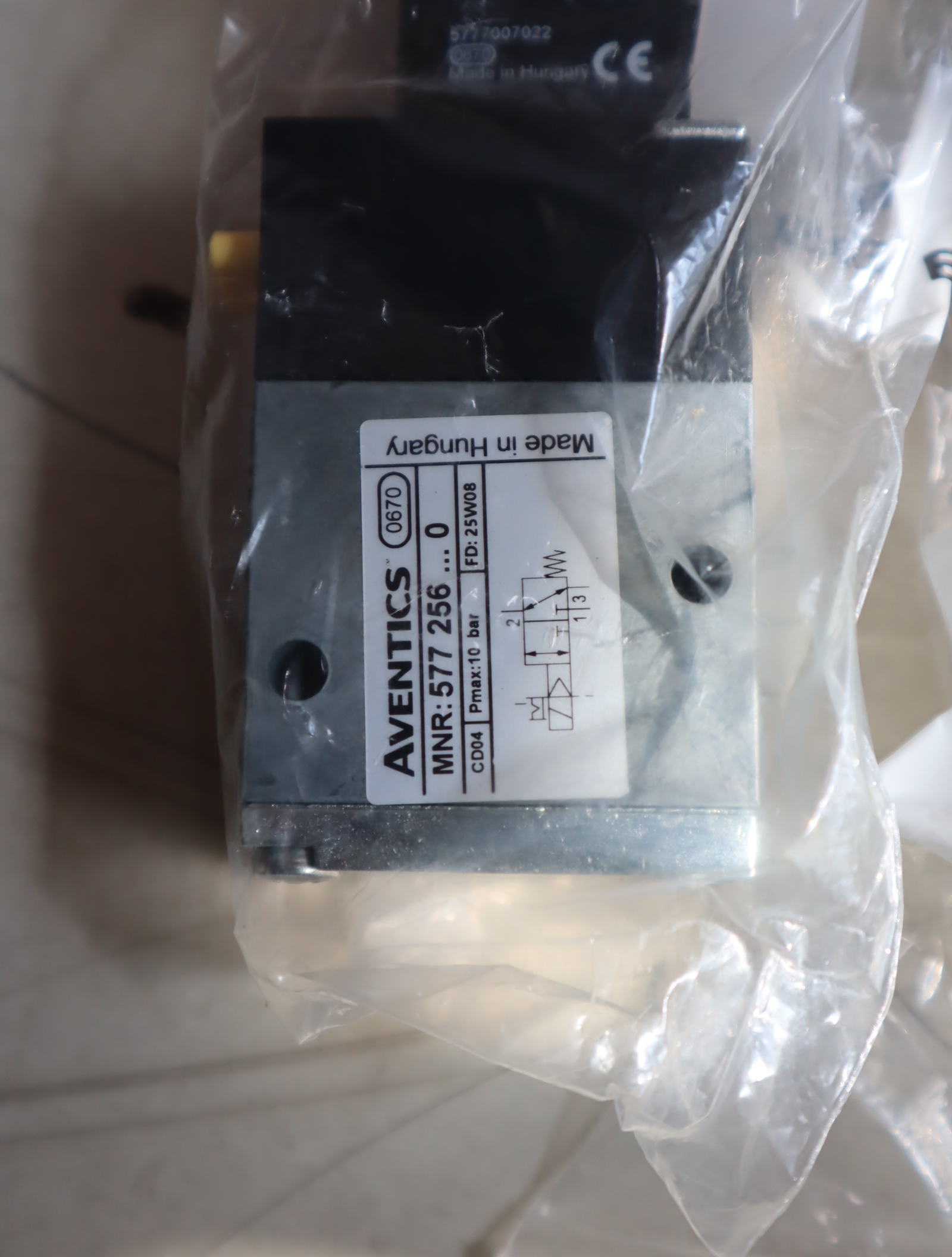 5772080220 CD07-3/2NC-S 5717007022 安沃驰AVENTICS气动阀气缸