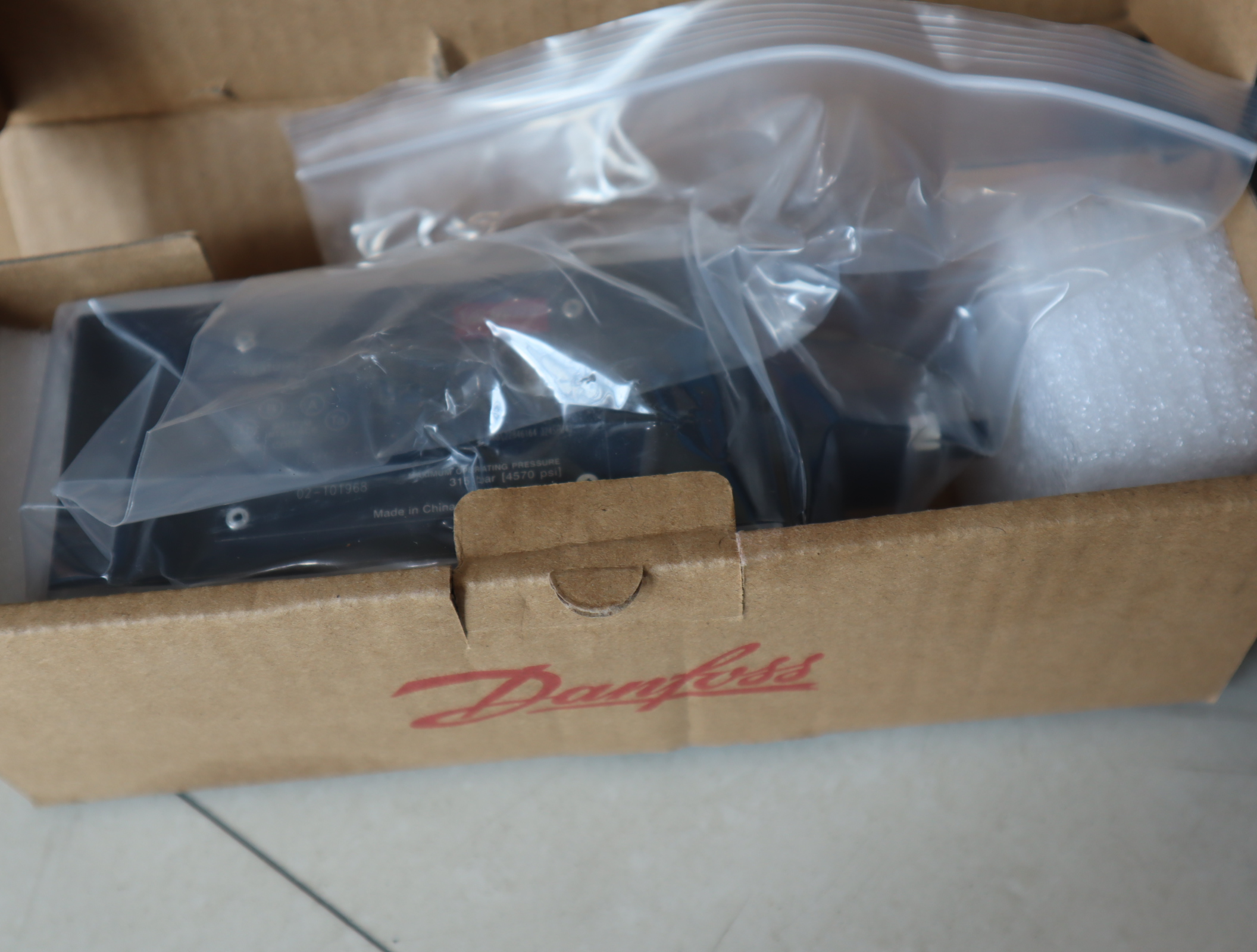 DGMX2-5-PA-FW-E-B-30 02-101967 美国威格士VICKERS减压阀 丹佛斯