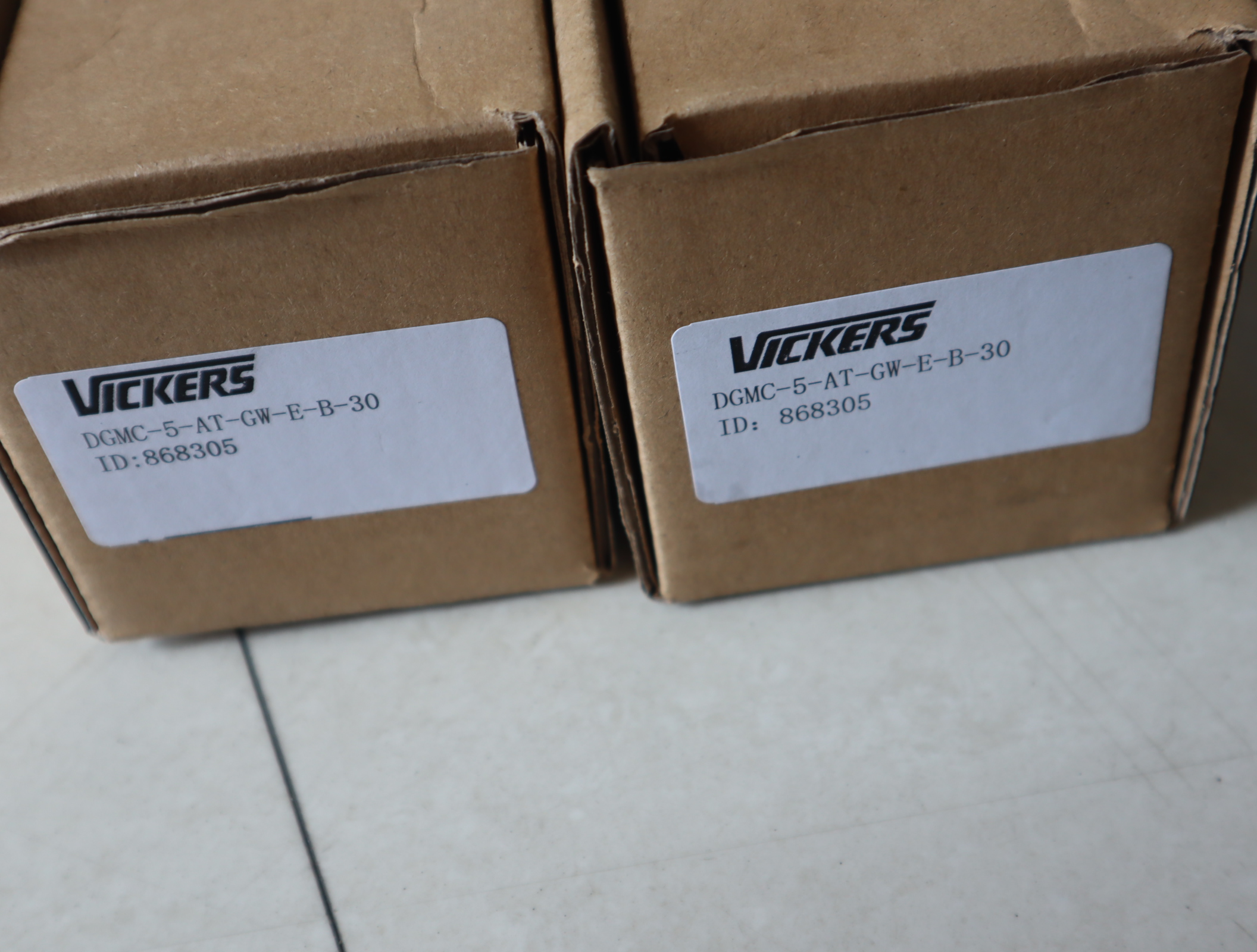 DGMC-5-AT-GW-E-B-30 ID:868305 美国威格士VICKERS减压阀 丹佛斯