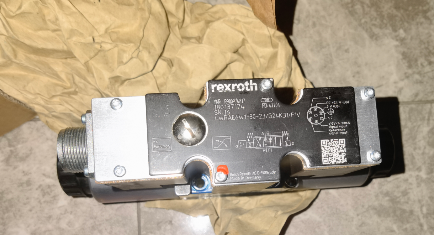 R900974817 4WRAE6W1-30-23/G24K31/F1V 力士乐REXROTH比例阀