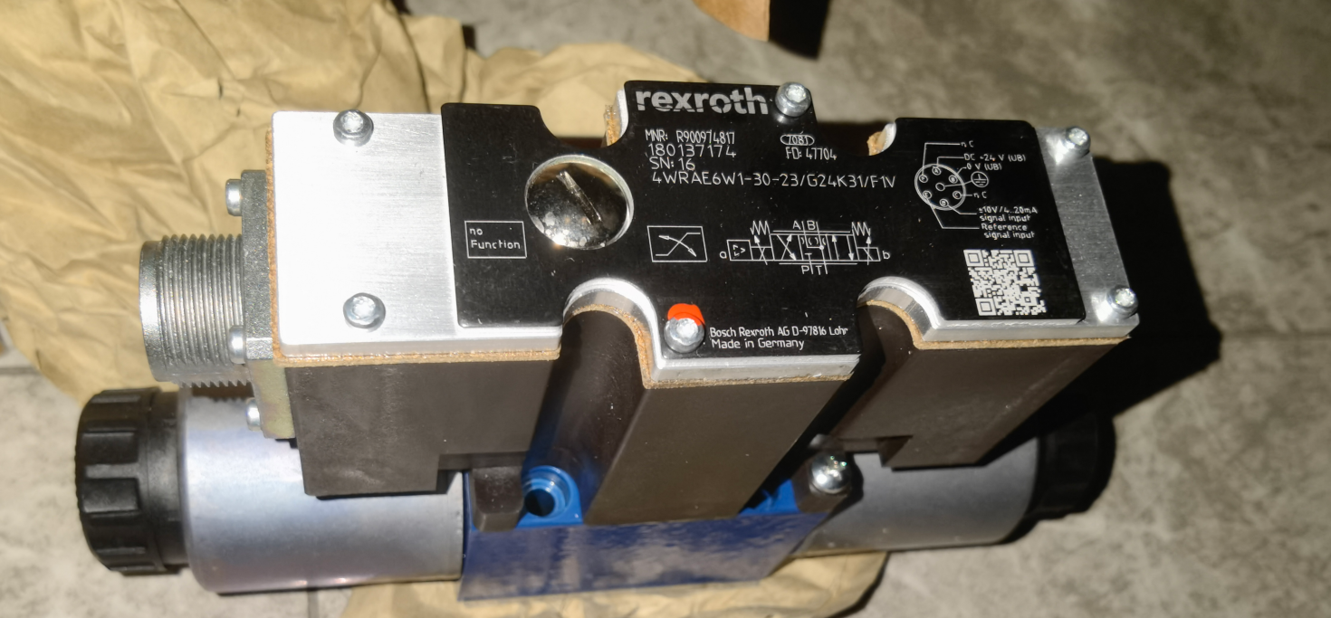 R900974817 4WRAE6W1-30-23/G24K31/F1V 力士乐REXROTH比例阀