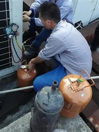 武汉三星空调维修电话-空调加氟不制冷-不通电-保养安装