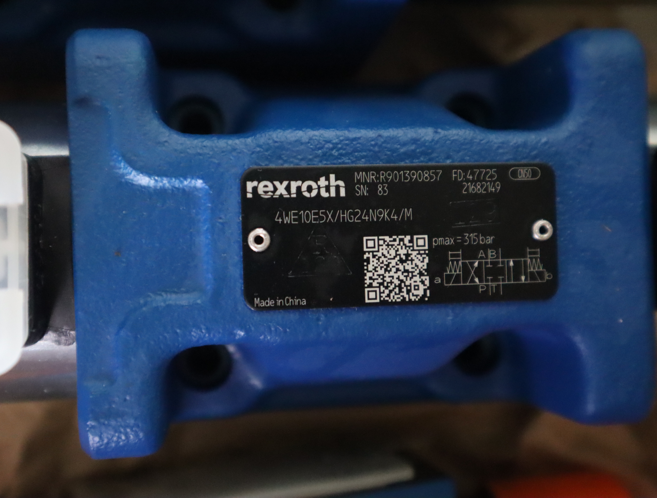 4WE10E5X/HG24N9K4/M R901390857 德国力士乐REXROTH电磁阀