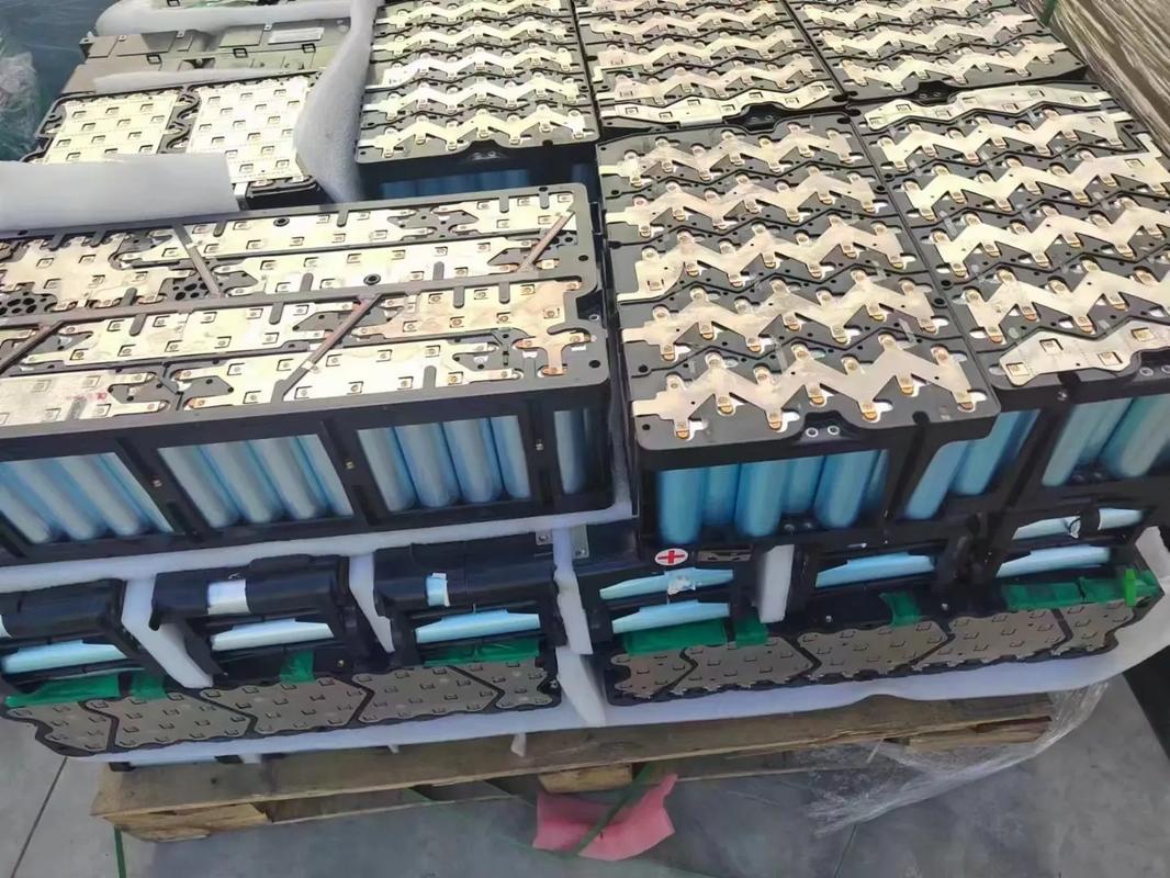 栖 霞 区 锂电池回收厂家 新能源汽车底盘电池专业收购 专车上门