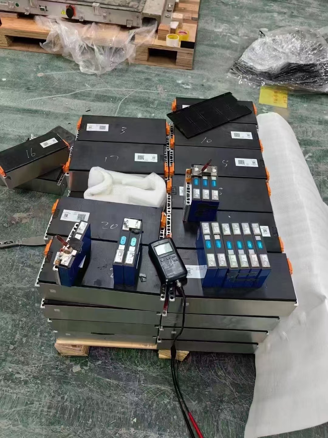 栖 霞 区 大量锂电池回收 新能源电池包 电动车动力电池收购 多年经验