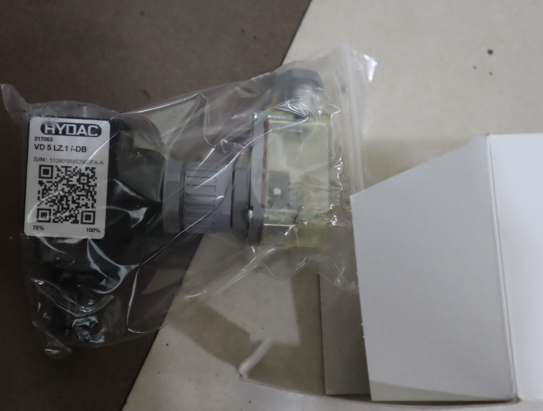 VD5LZ.1/-DB 317063 德国贺德克HYDAC压力开关 压力温度传感器