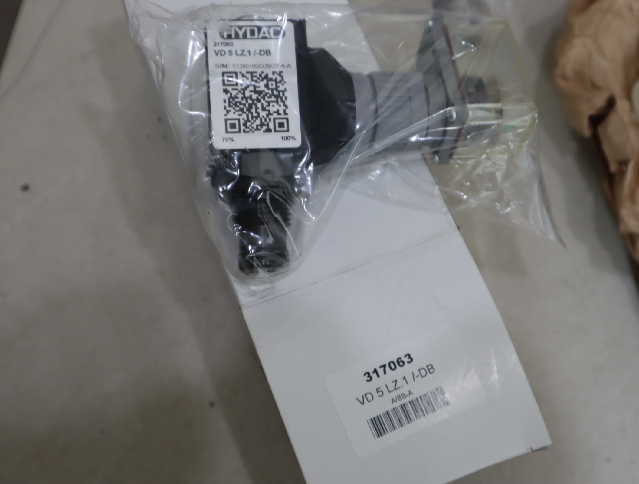 VD5LZ.1/-DB 317063 德国贺德克HYDAC压力开关 压力温度传感器