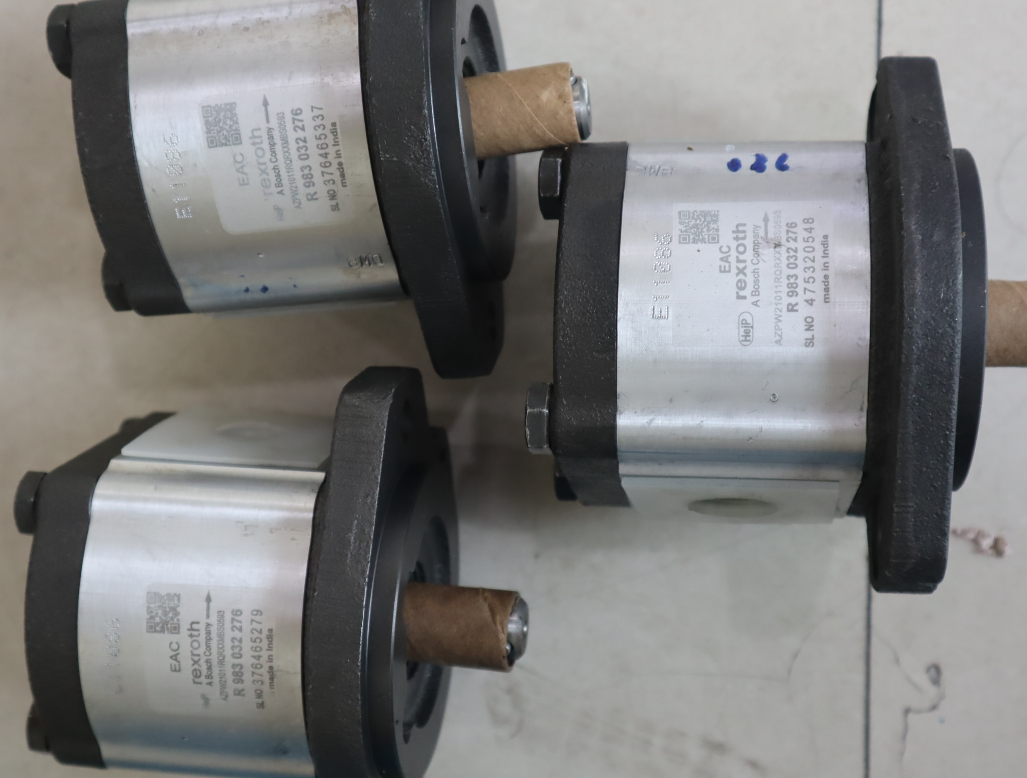 R983032276 AZPW-21-011RQRXXMB-S0593 力士乐REXROTH齿轮泵 