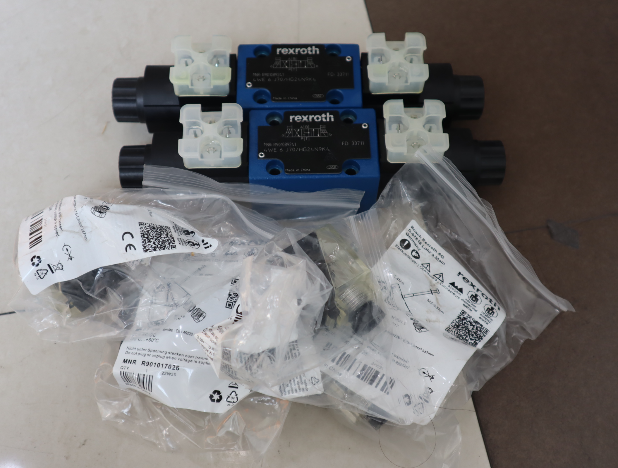 R901089241 4WE6J7X/HG24N9K4 4WE6J70/HG24N9K4力士乐REXROTH阀门