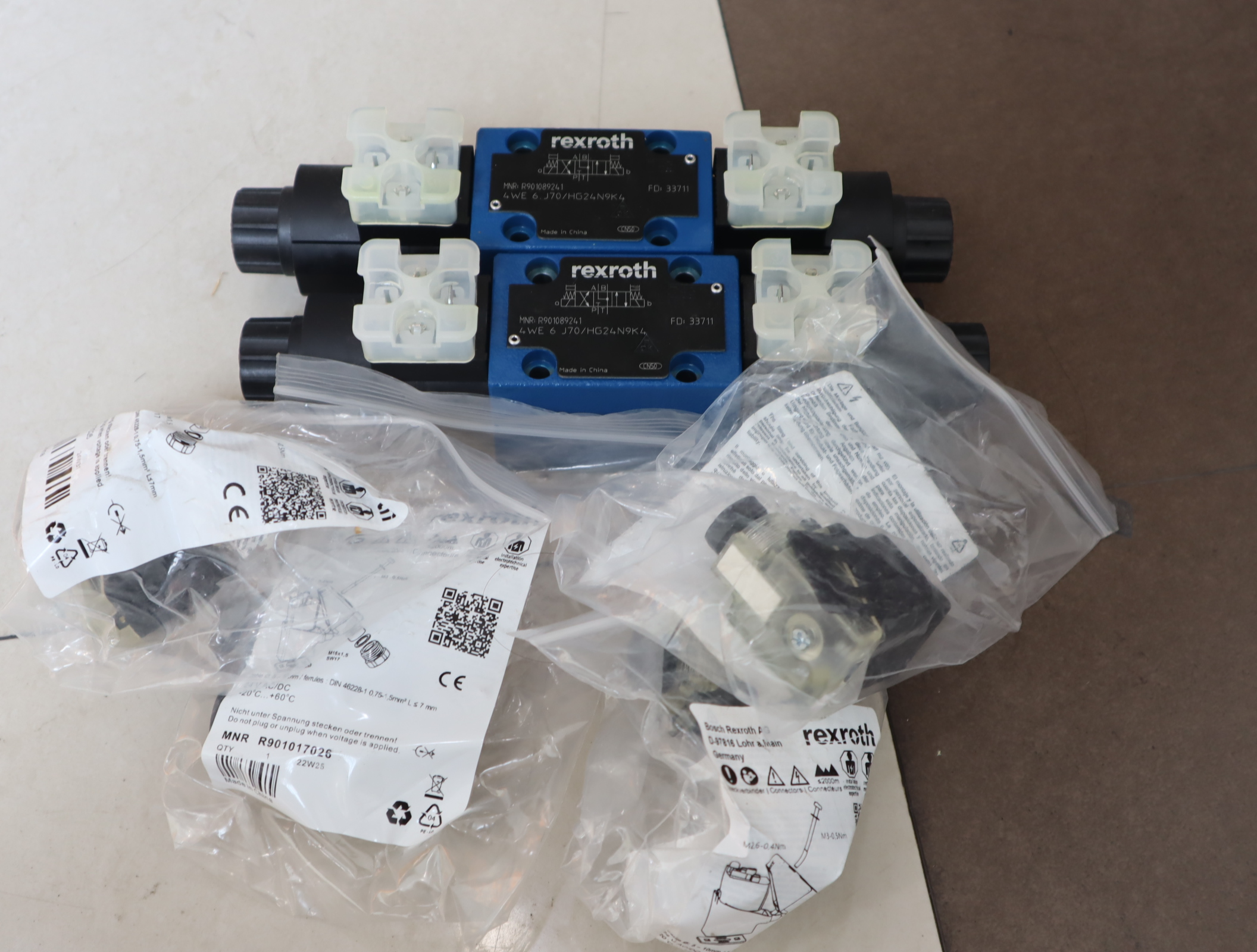 R901089241 4WE6J7X/HG24N9K4 4WE6J70/HG24N9K4力士乐REXROTH阀门